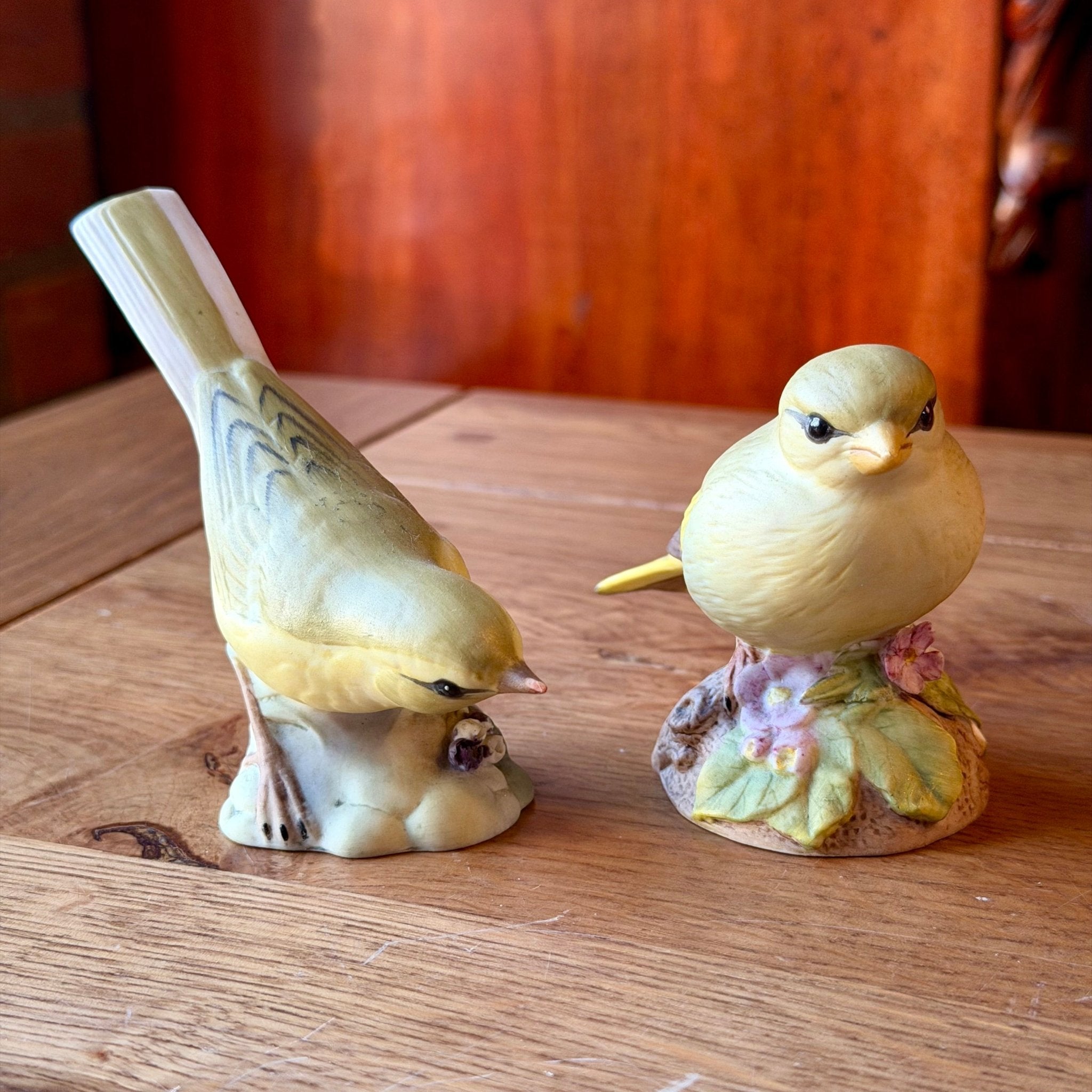 Set van 2 Aynsley Wild Bird Series Beeldjes – Green Finch & Yellow Wagtail – Engeland - The Collectionist