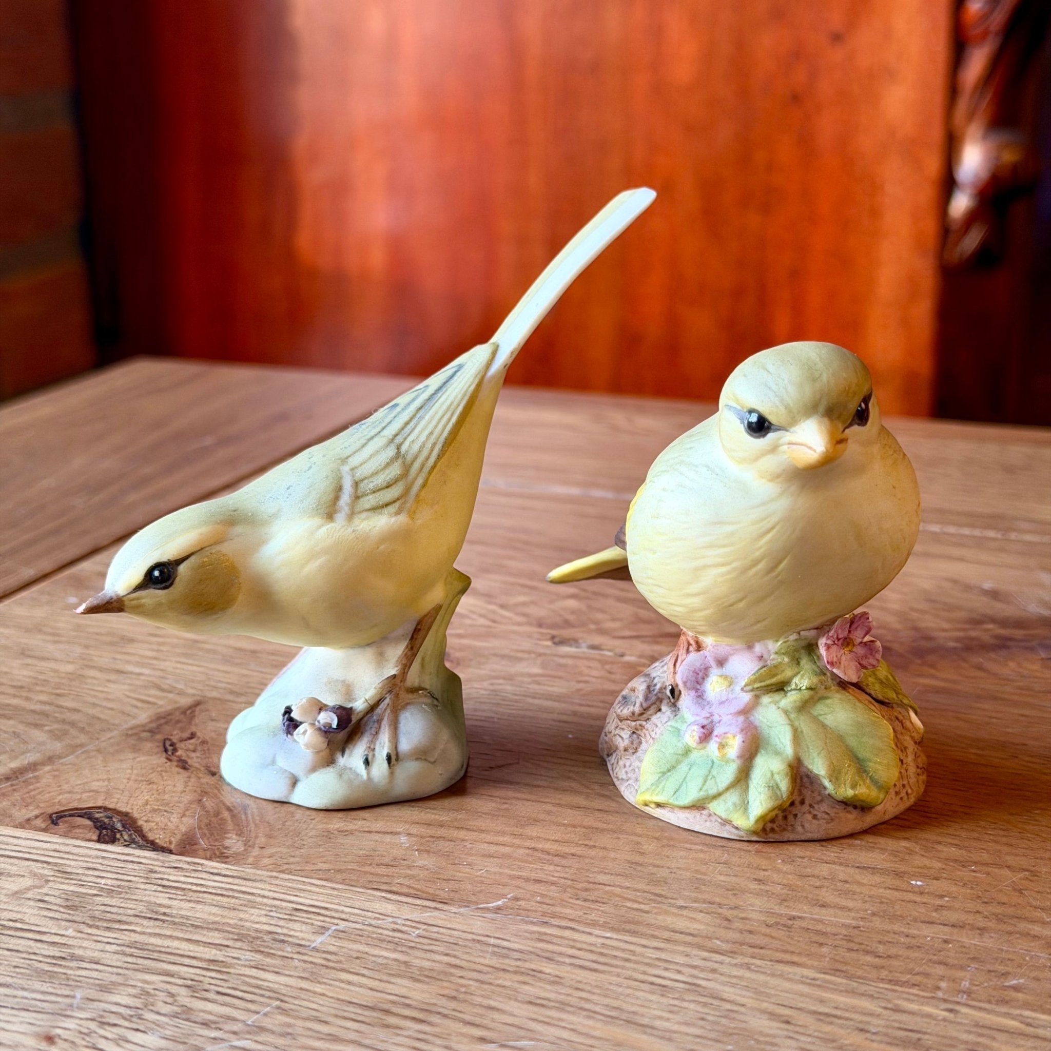Set van 2 Aynsley Wild Bird Series Beeldjes – Green Finch & Yellow Wagtail – Engeland - The Collectionist
