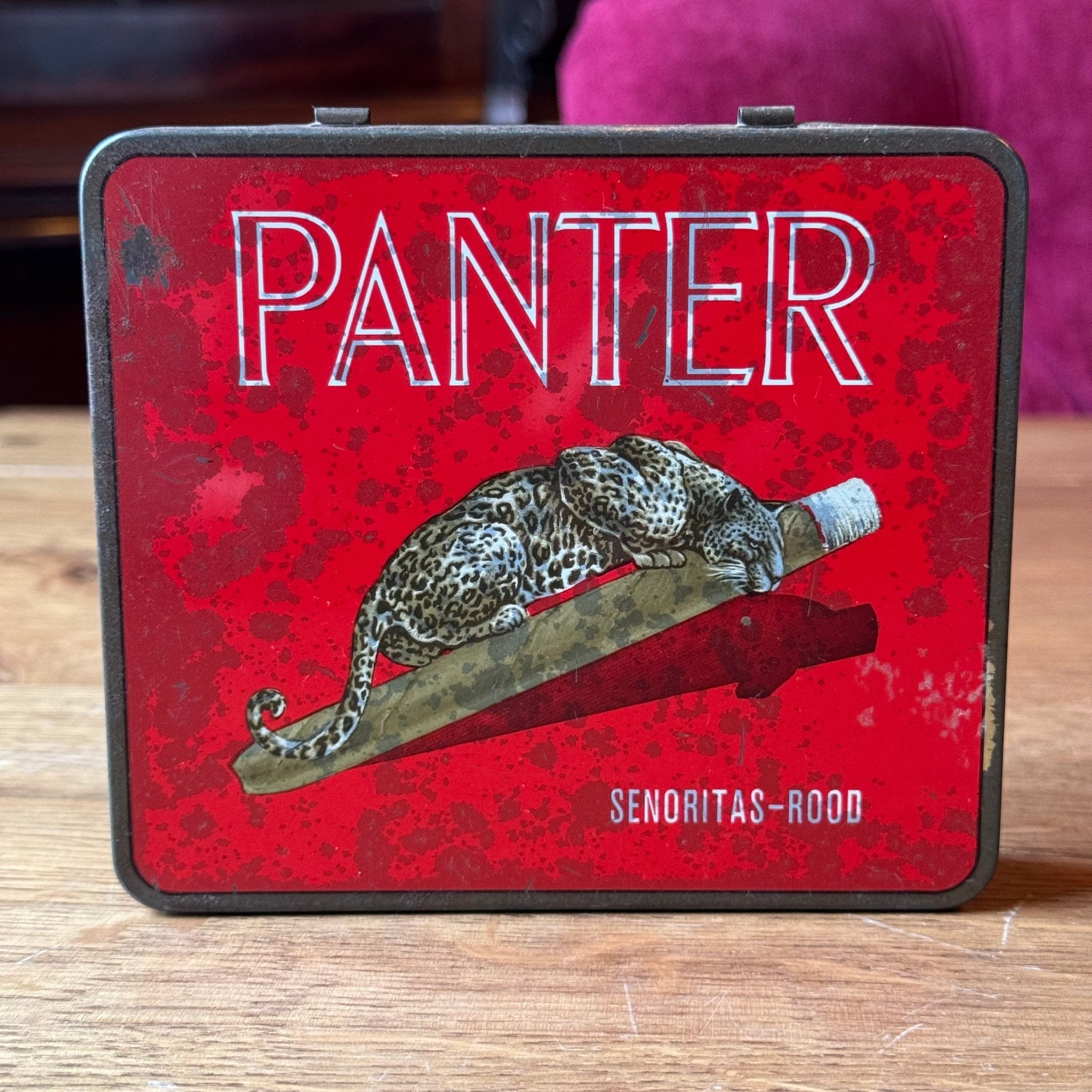 Vintage Panter Sigarenblik 'Senoritas Rood' - Met Originele Inhoud (Veenendaal) - The Collectionist