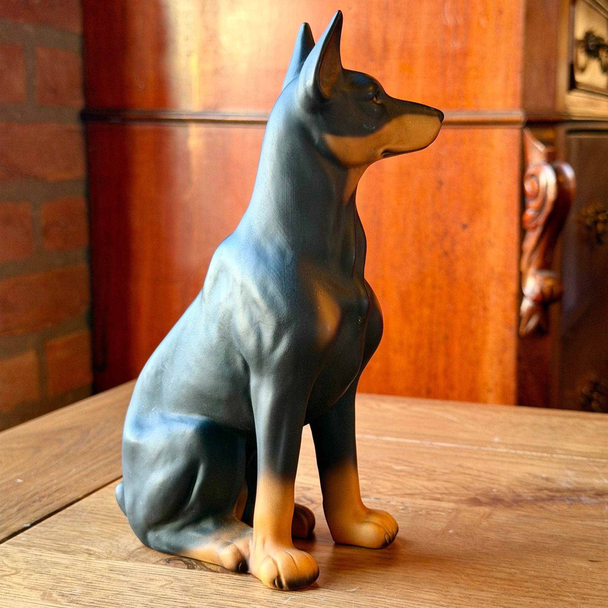 Vintage Royal Präsent Dobermann Pinscher – Handbeschilderd Duits Porselein – Model D261B - The Collectionist