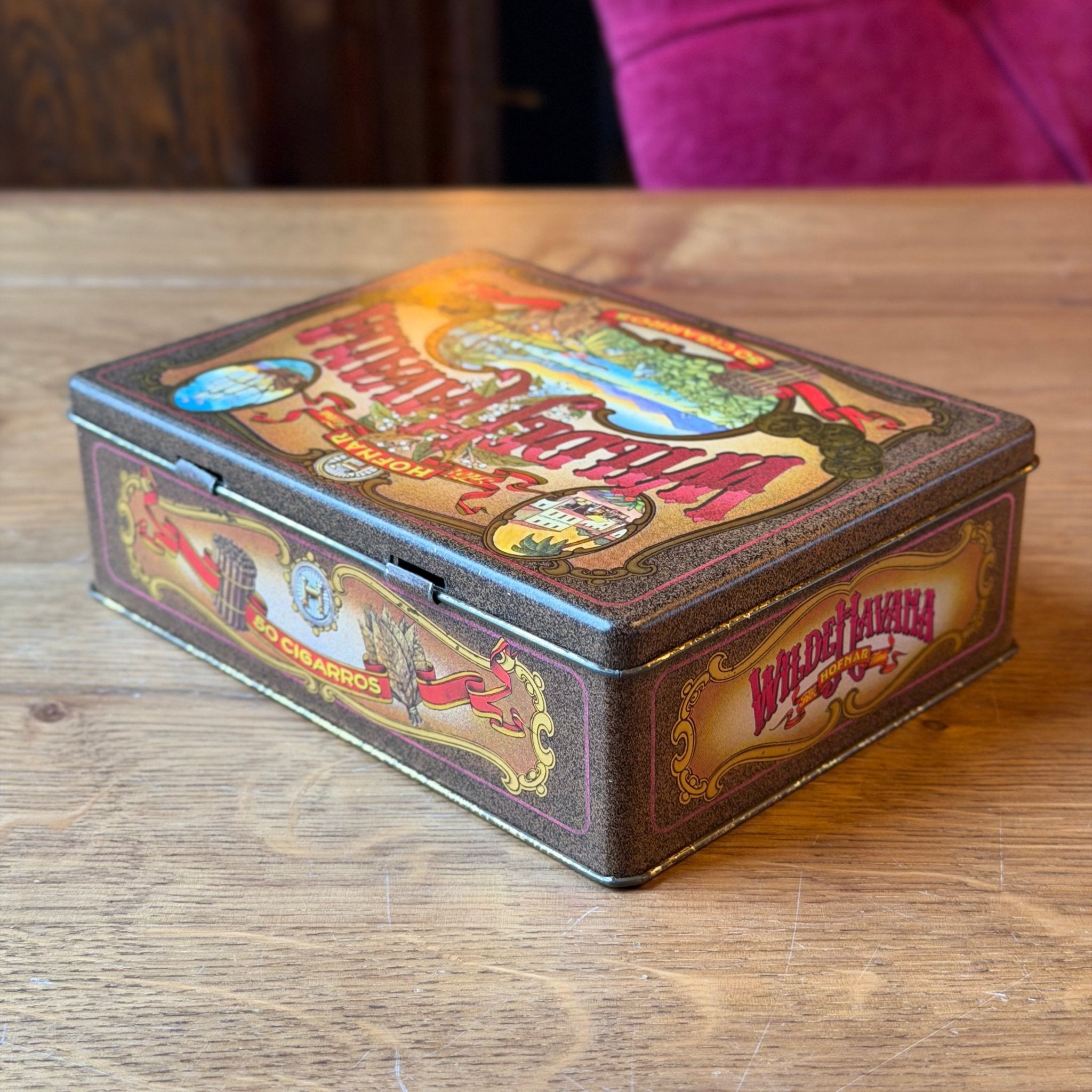 Vintage sigarenblik “Wilde Havana” – Hofnar – 50 Cigarros – lithografisch blik - The Collectionist