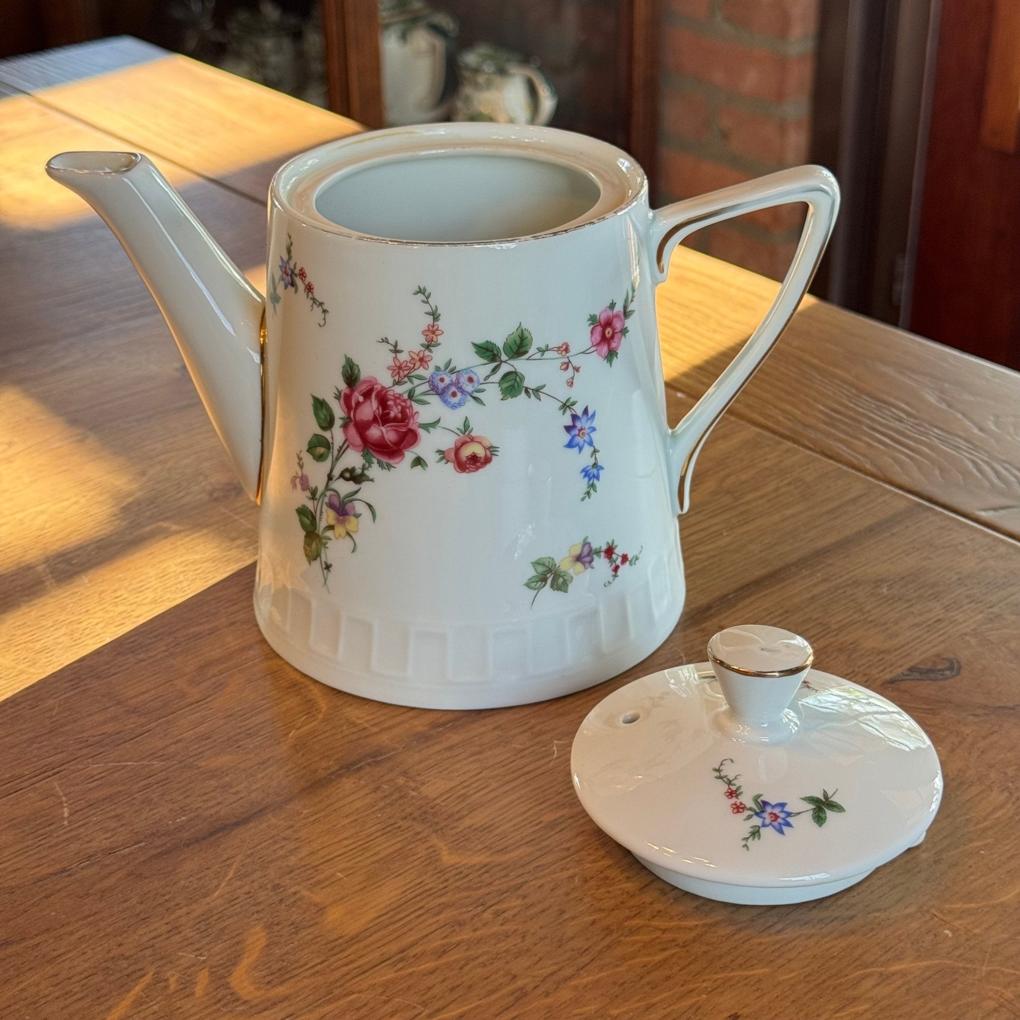 Wawel porseleinen theepot – Polen – bloemendecor met goudaccenten - The Collectionist