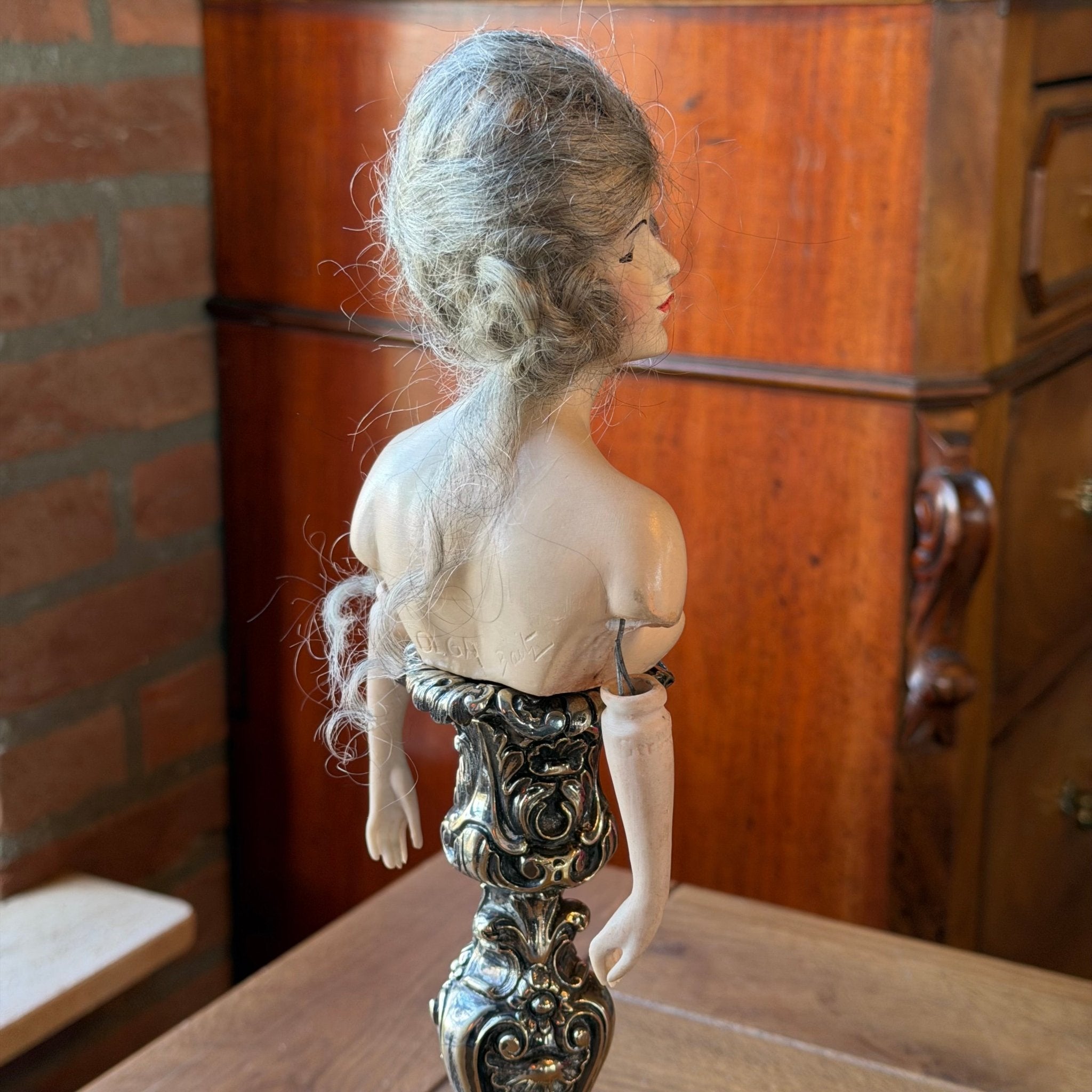 Zeldzame Art Deco Buste "Olga" – Lilli Baitz Berlin (ca. 1920) – Gesigneerd Museumstuk - The Collectionist