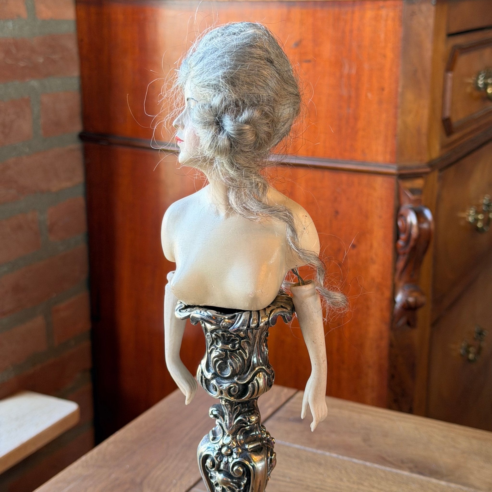 Zeldzame Art Deco Buste "Olga" – Lilli Baitz Berlin (ca. 1920) – Gesigneerd Museumstuk - The Collectionist