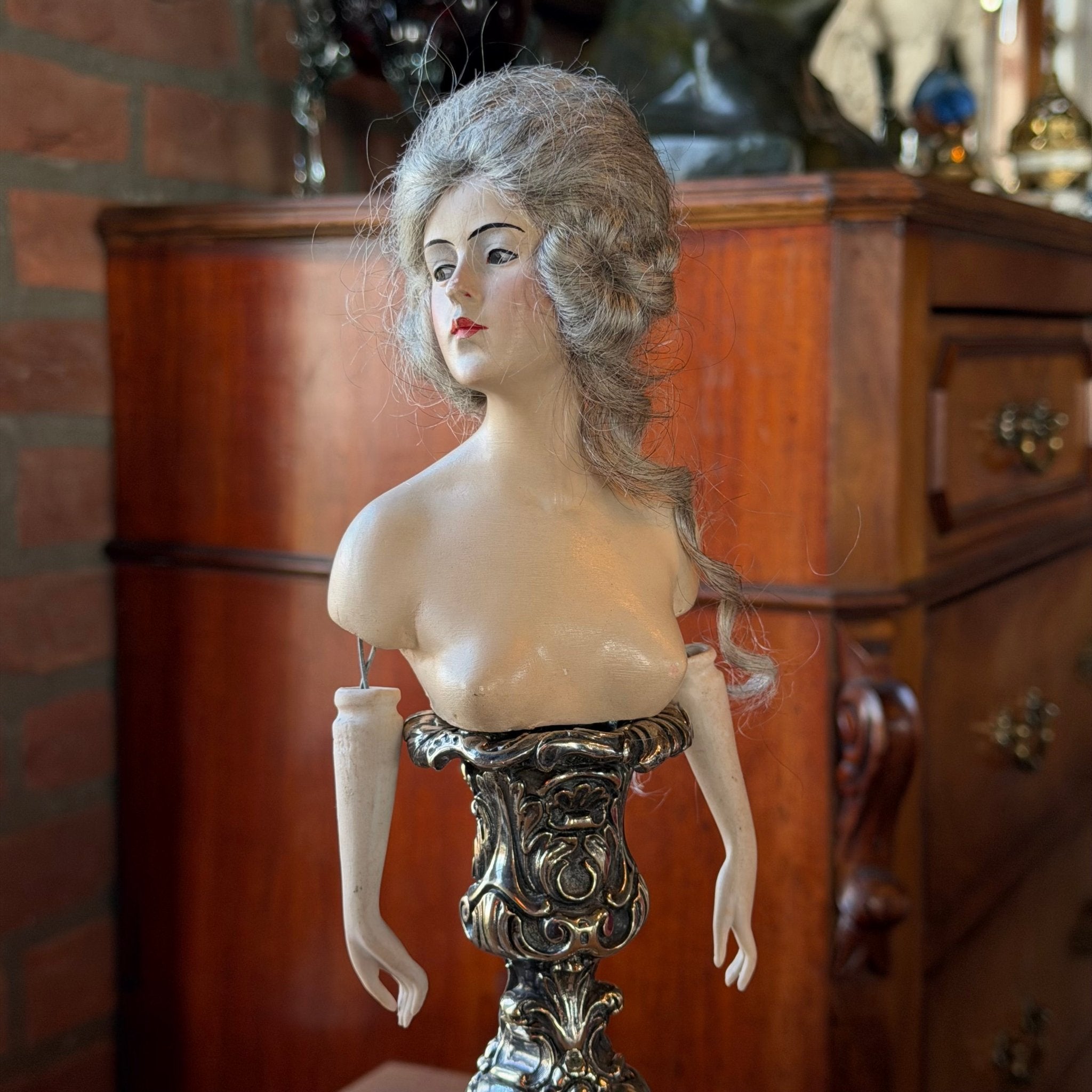 Zeldzame Art Deco Buste "Olga" – Lilli Baitz Berlin (ca. 1920) – Gesigneerd Museumstuk - The Collectionist