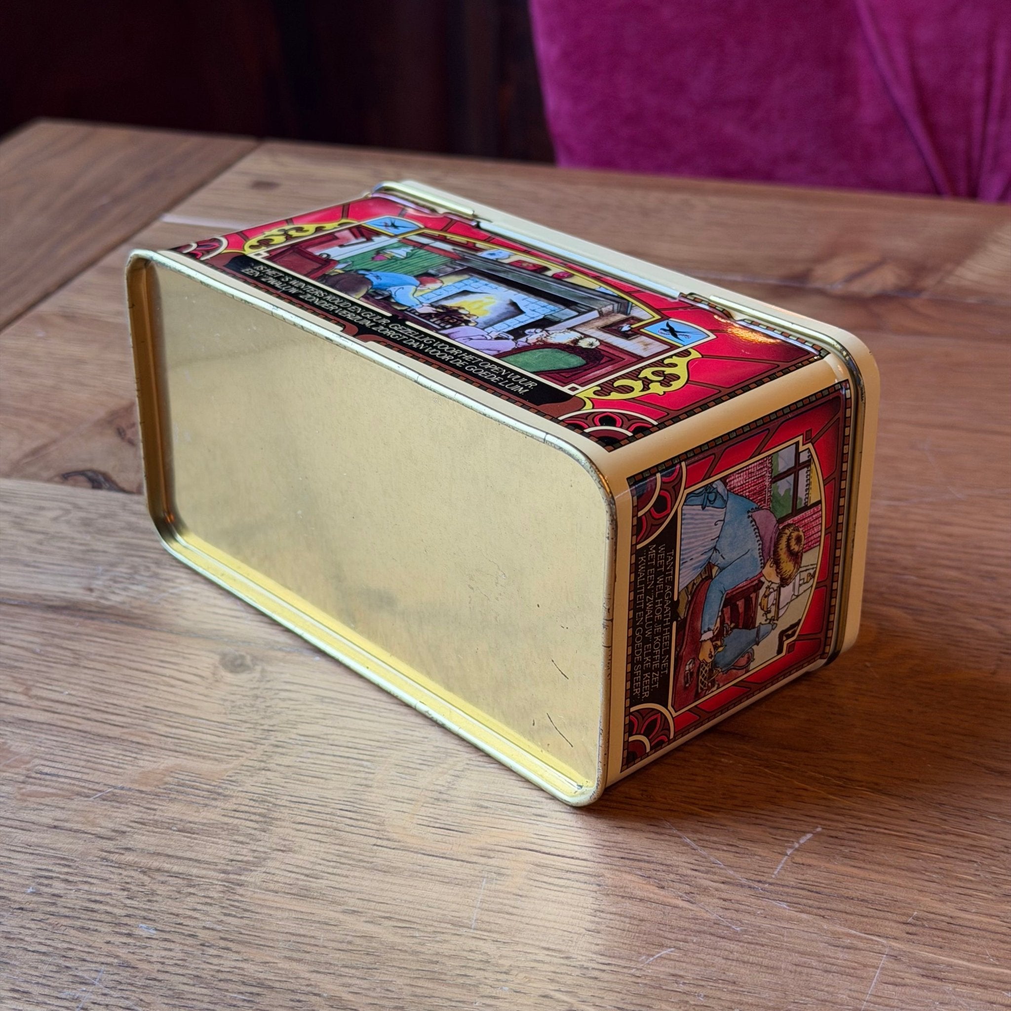 Zwaluw Veiligheids - Tandstickor Blik – Uddevalla Zweden - The Collectionist