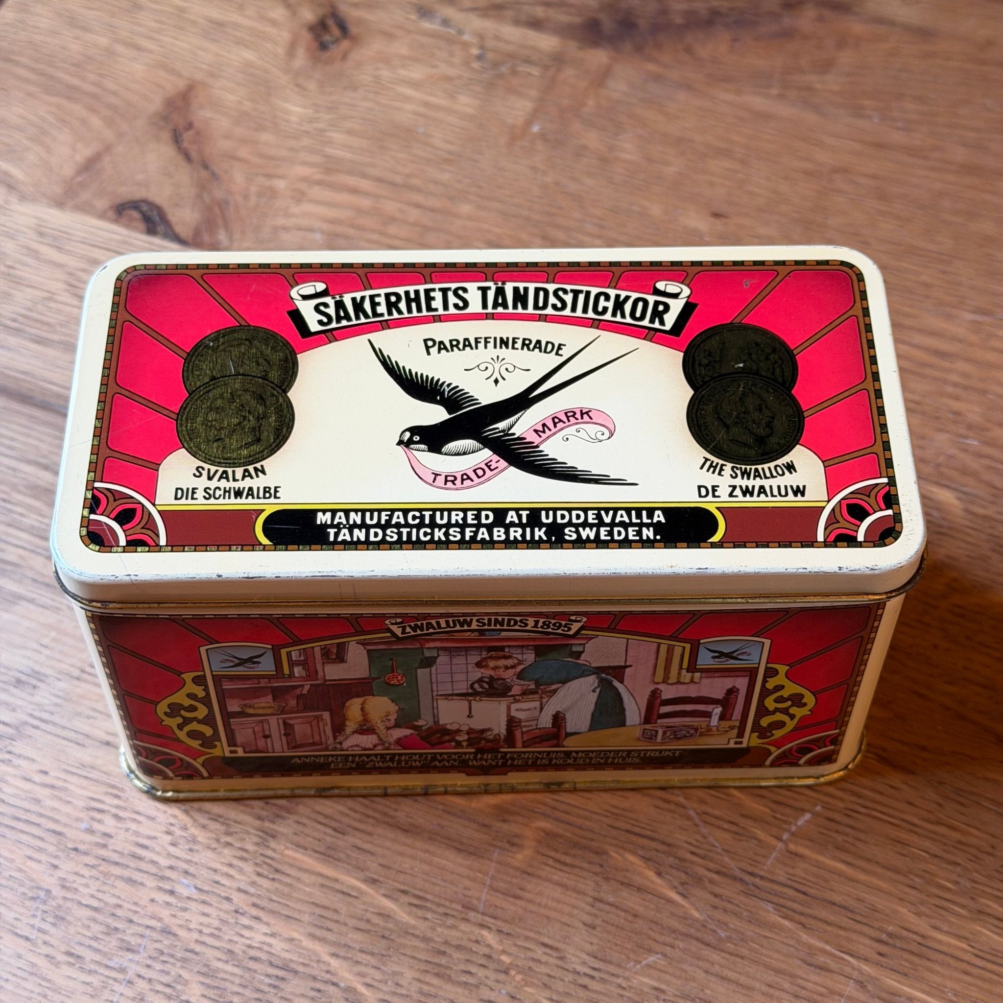 Zwaluw Veiligheids - Tandstickor Blik – Uddevalla Zweden - The Collectionist