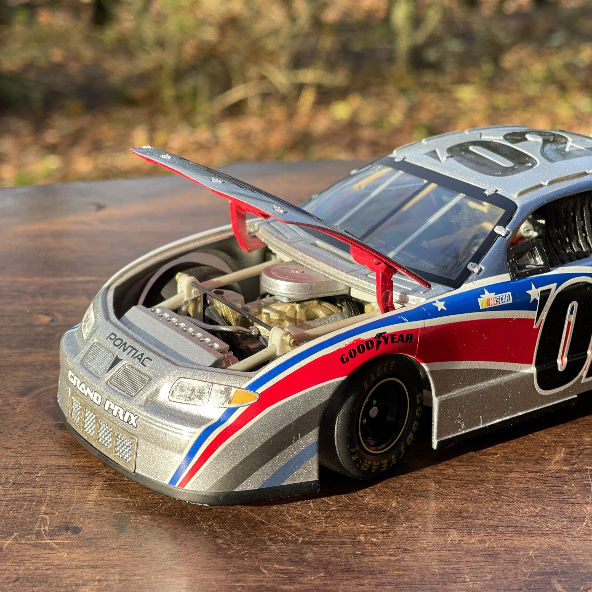 2002 Daytona 500 Pace Car 1:24 Die - Cast Replica - The Collectionist