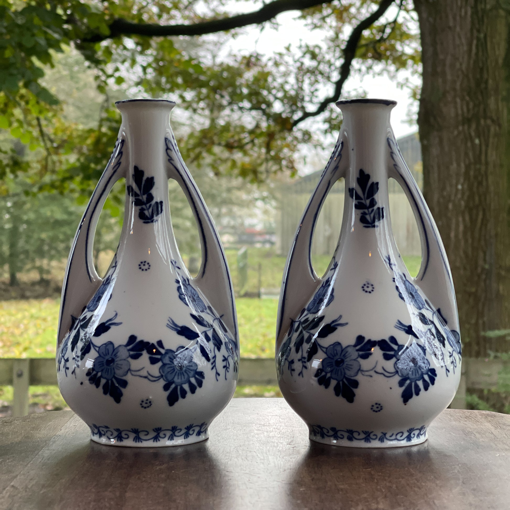 Twee Delfts Blauwe Jugendstil Pijpvazen (1900) - Bamestra Curiosa