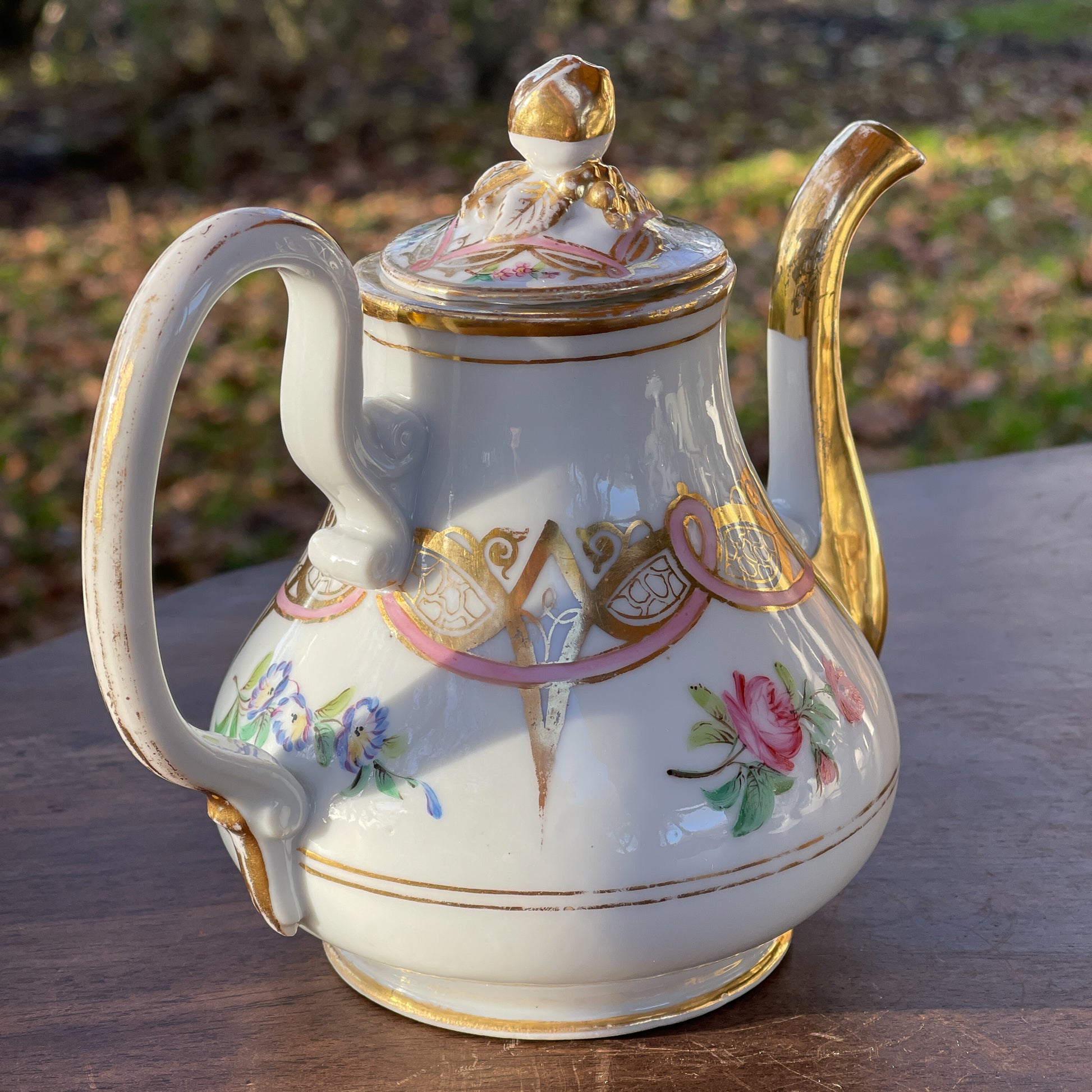 Antiek Theepotje - Bamestra Curiosa