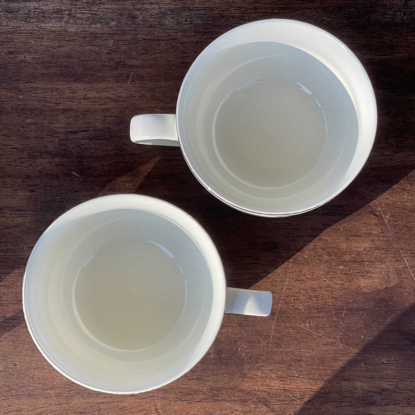 Twee Mokken Van H&M - Bamestra Curiosa