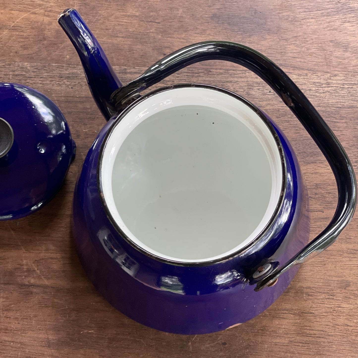 Blauw Emaille Ketel The Collectionist