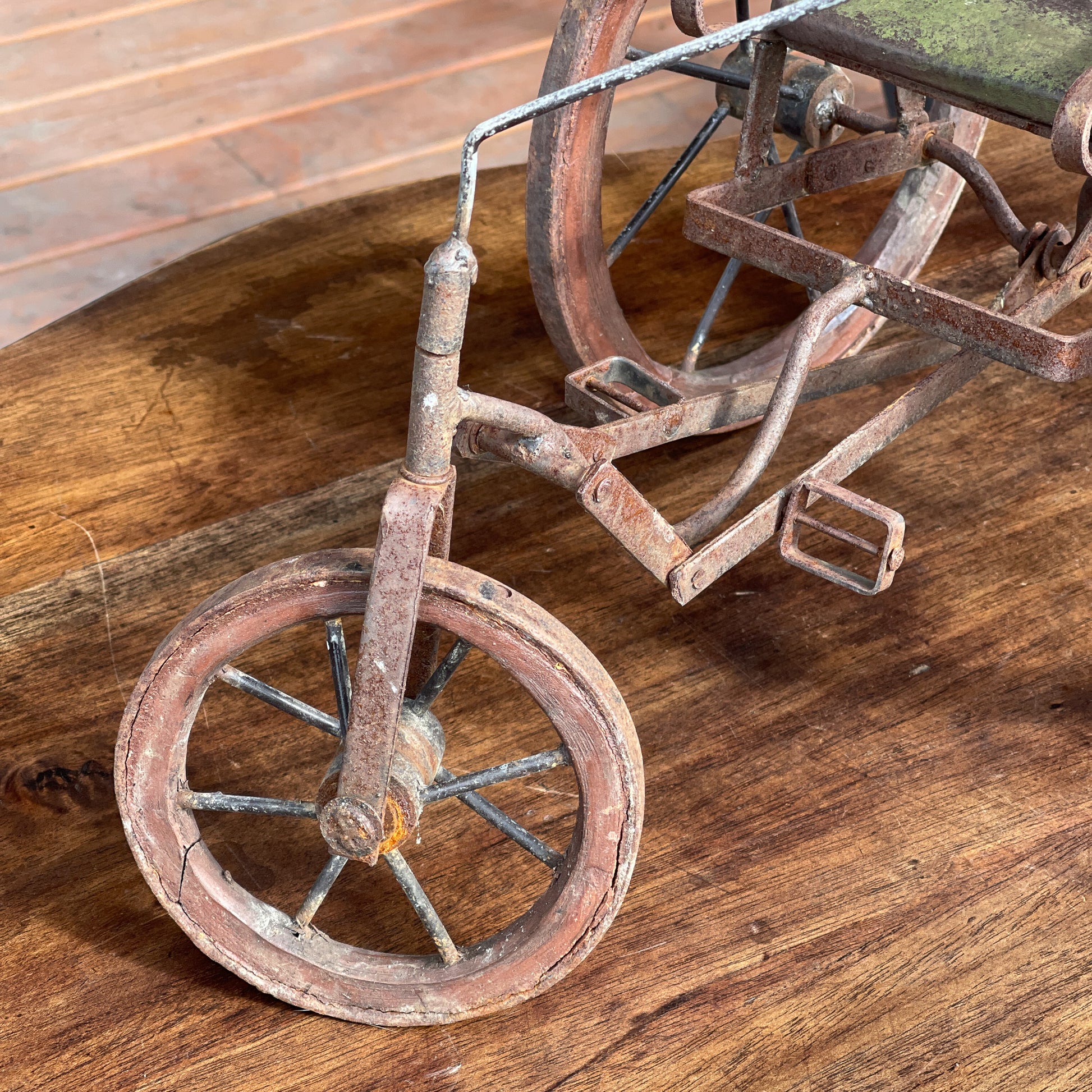 Antieke Driewieler Fiets - Bamestra Curiosa