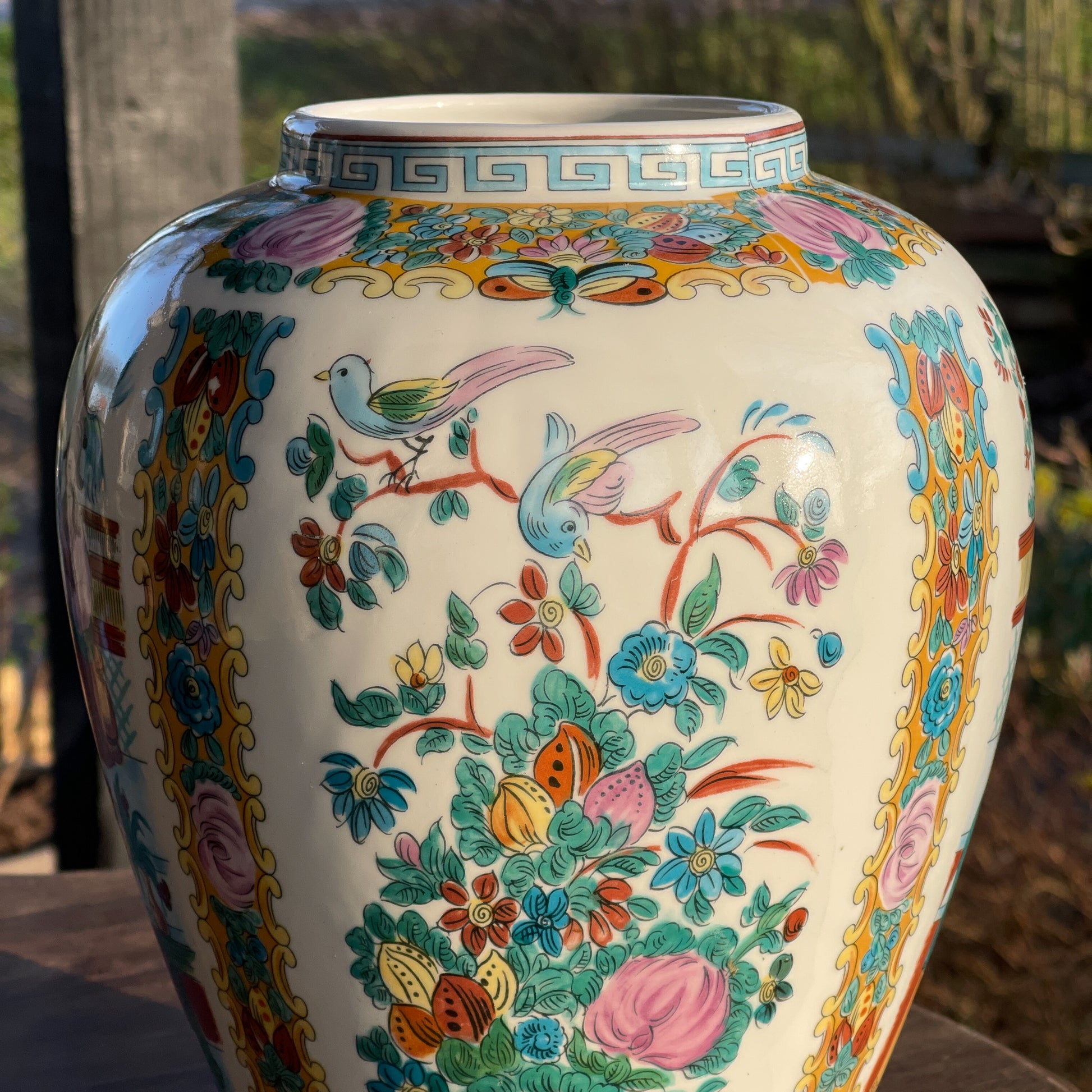 Chinese Vaas - Bamestra Curiosa