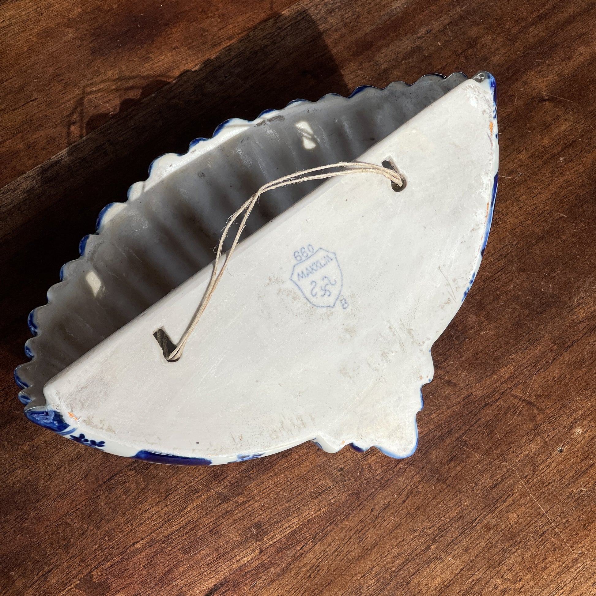 Delfts Blauwe Muurbloembak - Bamestra Curiosa