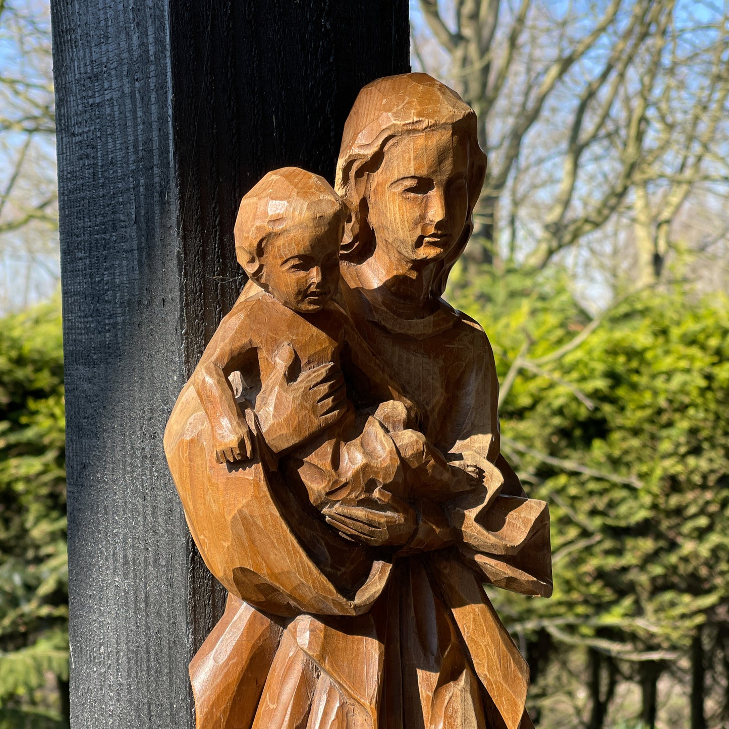 Antiek Houtsnijwerk Maria en Jezus - Bamestra Curiosa