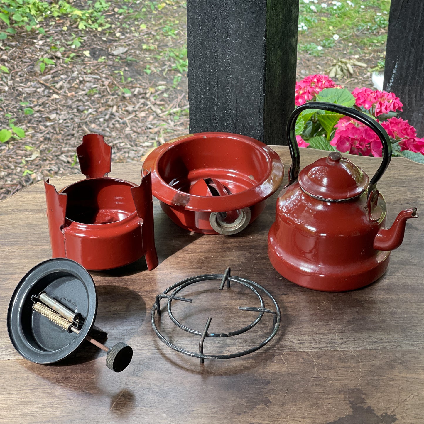 Bruin Petroleumstel 1 Pits Incl Theeketel The Collectionist