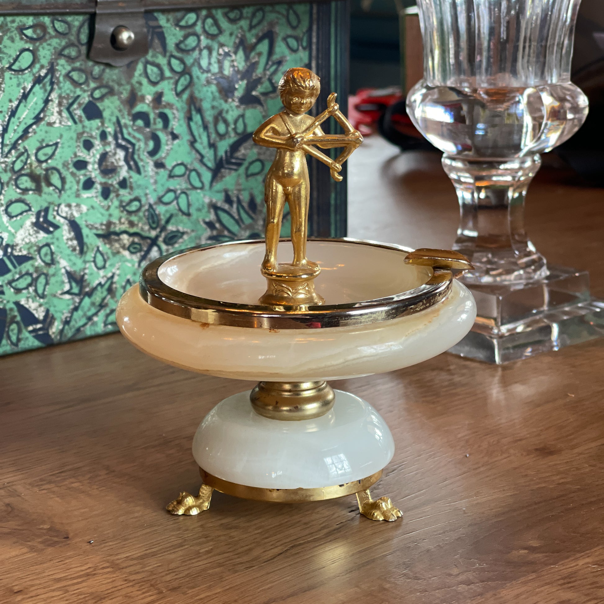 Vintage Onyx asbak met Cupido - Bamestra Curiosa