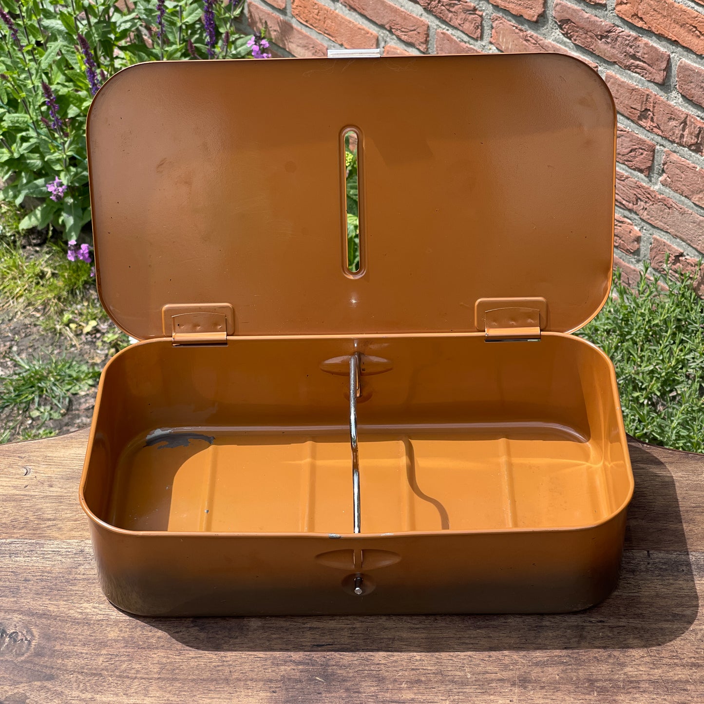 Vintage poetsdoos van Brabantia The Collectionist