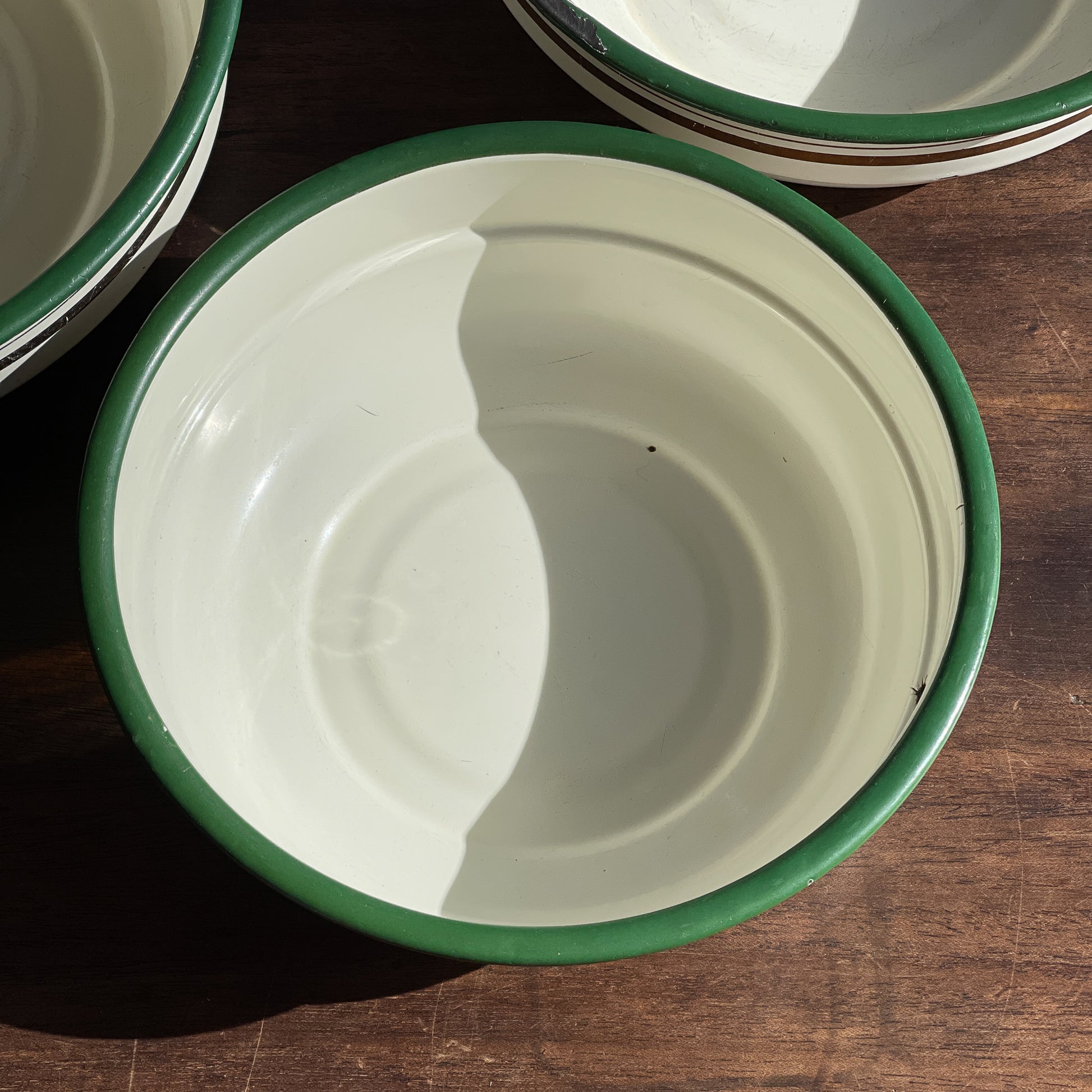 Set Van Drie Emaille Schalen - Bamestra Curiosa