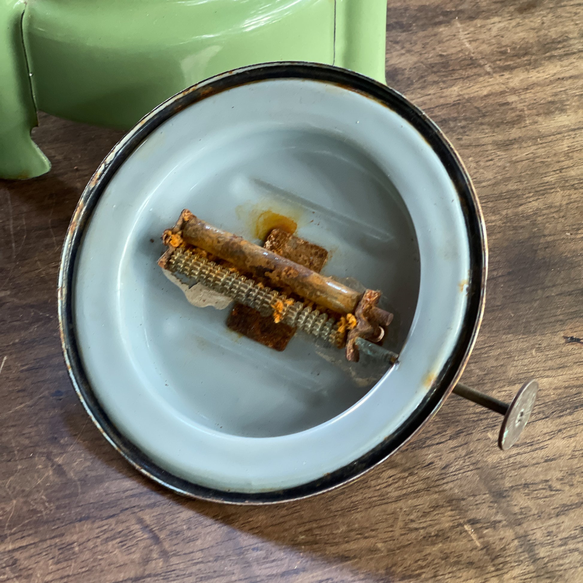 1 Pits Petroleumstel The Collectionist