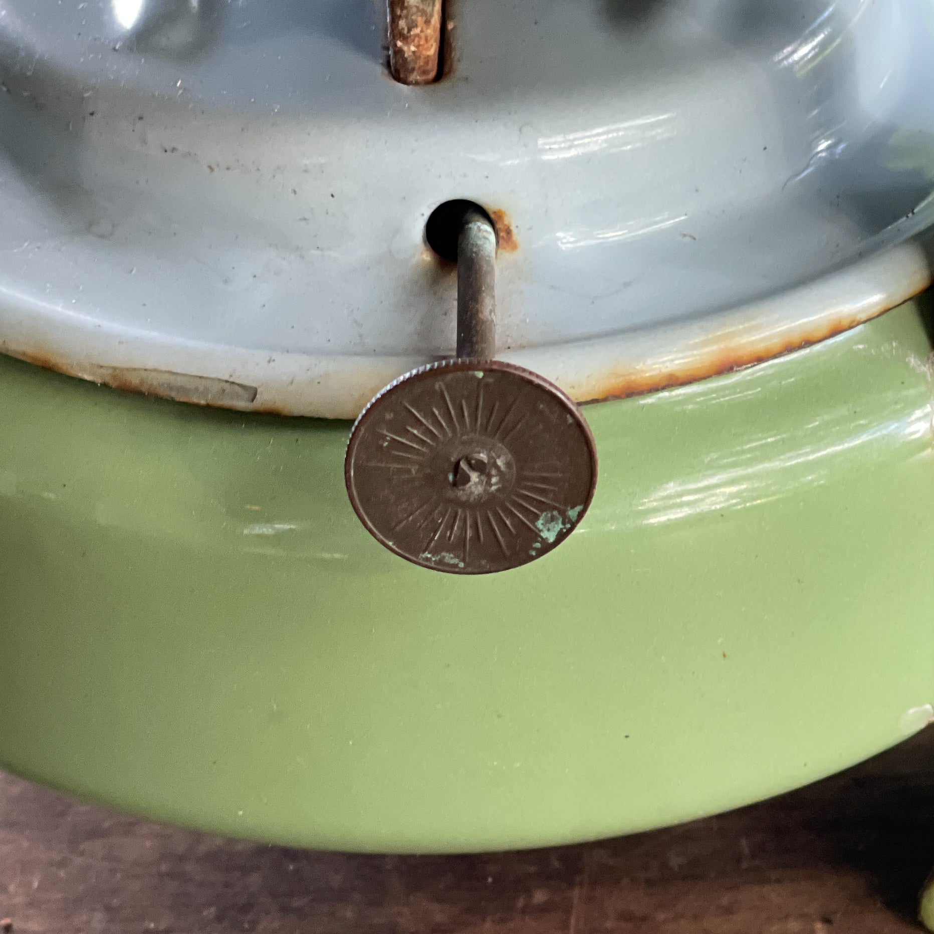 1 Pits Petroleumstel The Collectionist