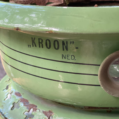 4 Pits Petroleumstel Kroon Nederlandse Emaille Fabriek The Collectionist