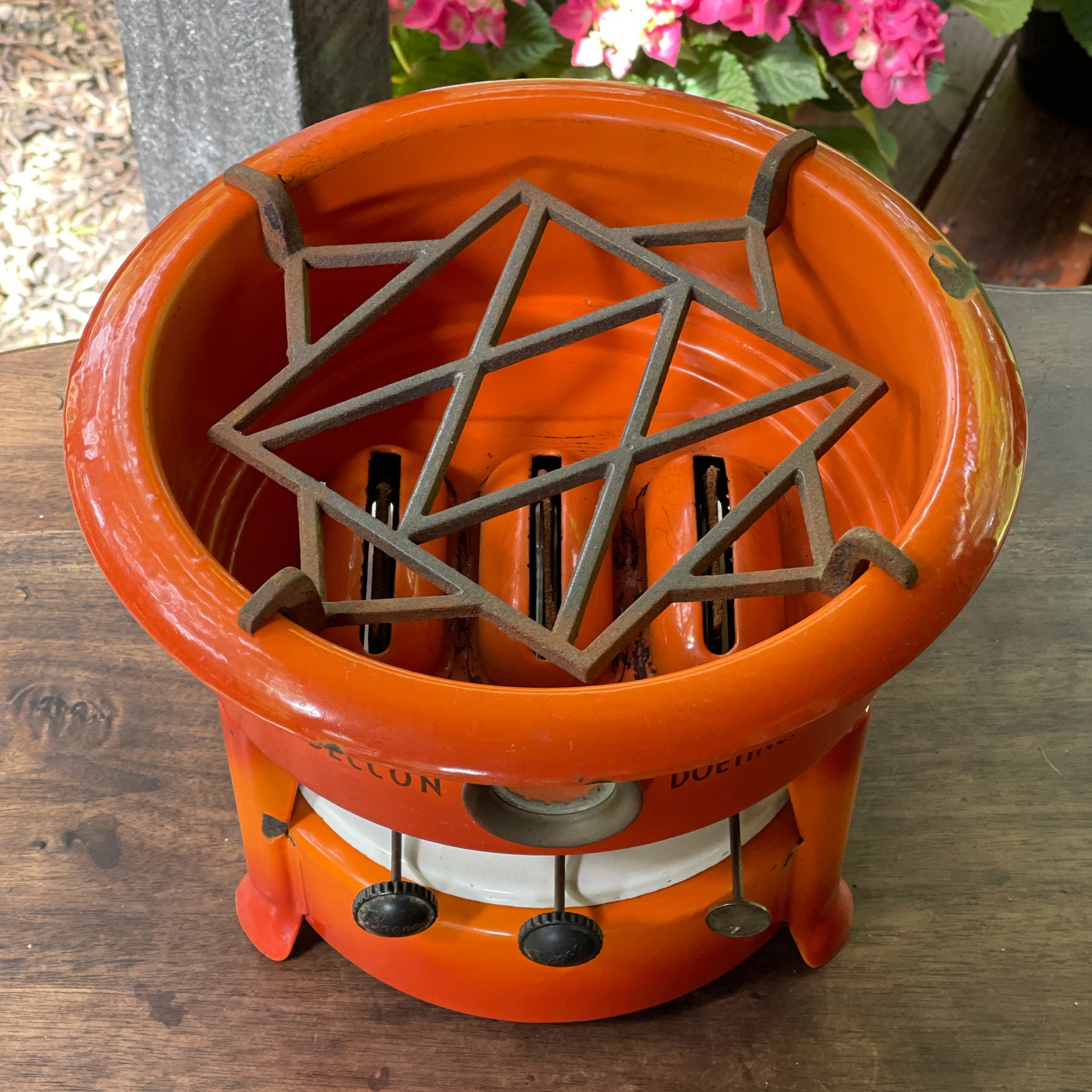 Beccon Doetinchem 3 Pits Petroleumstel The Collectionist