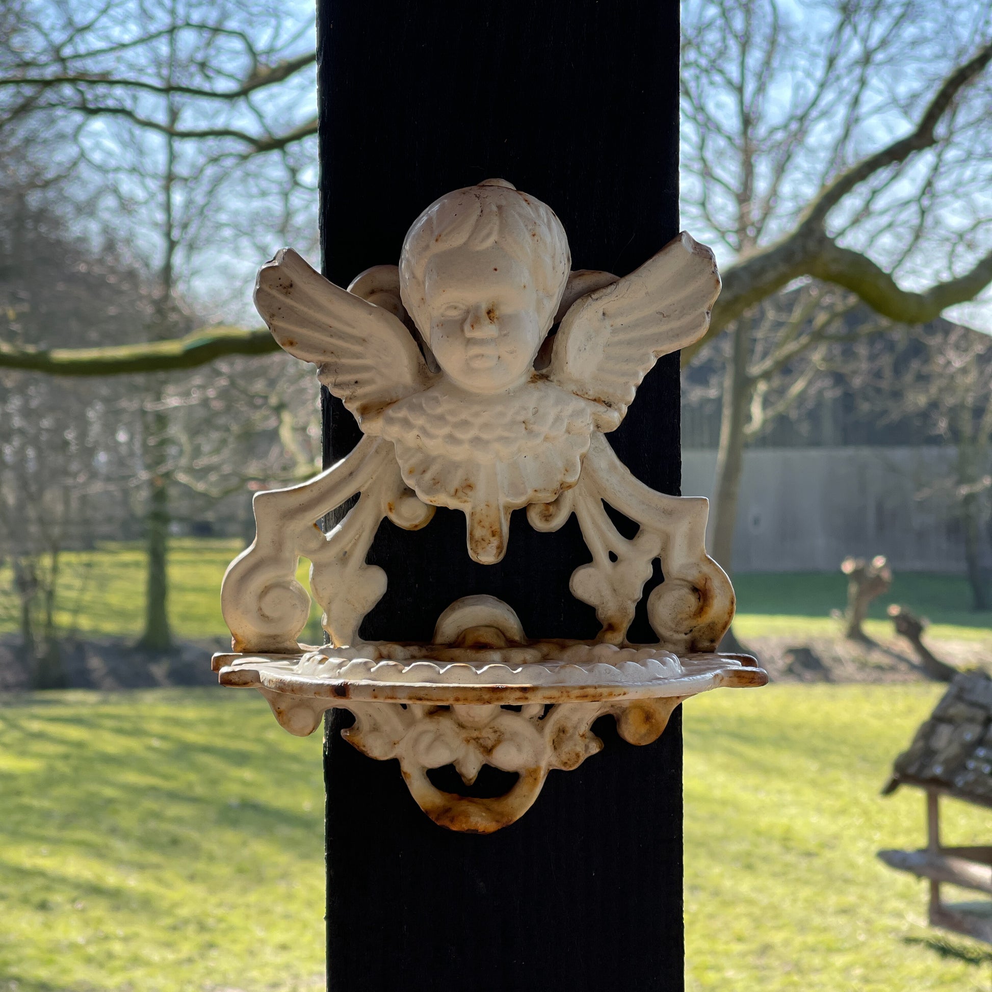 Wandconsole Engel Van Gietijzer - Bamestra Curiosa