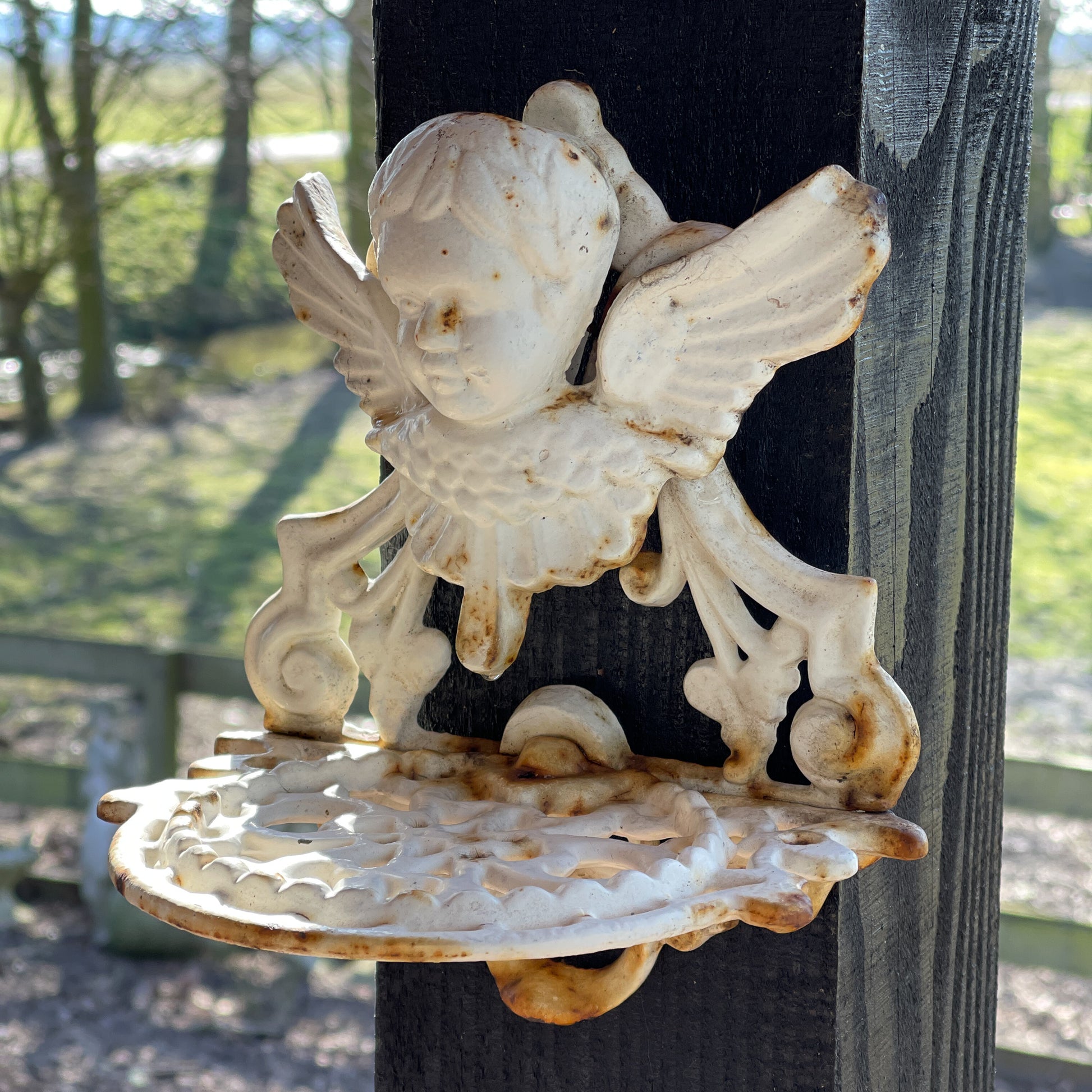 Wandconsole Engel Van Gietijzer - Bamestra Curiosa