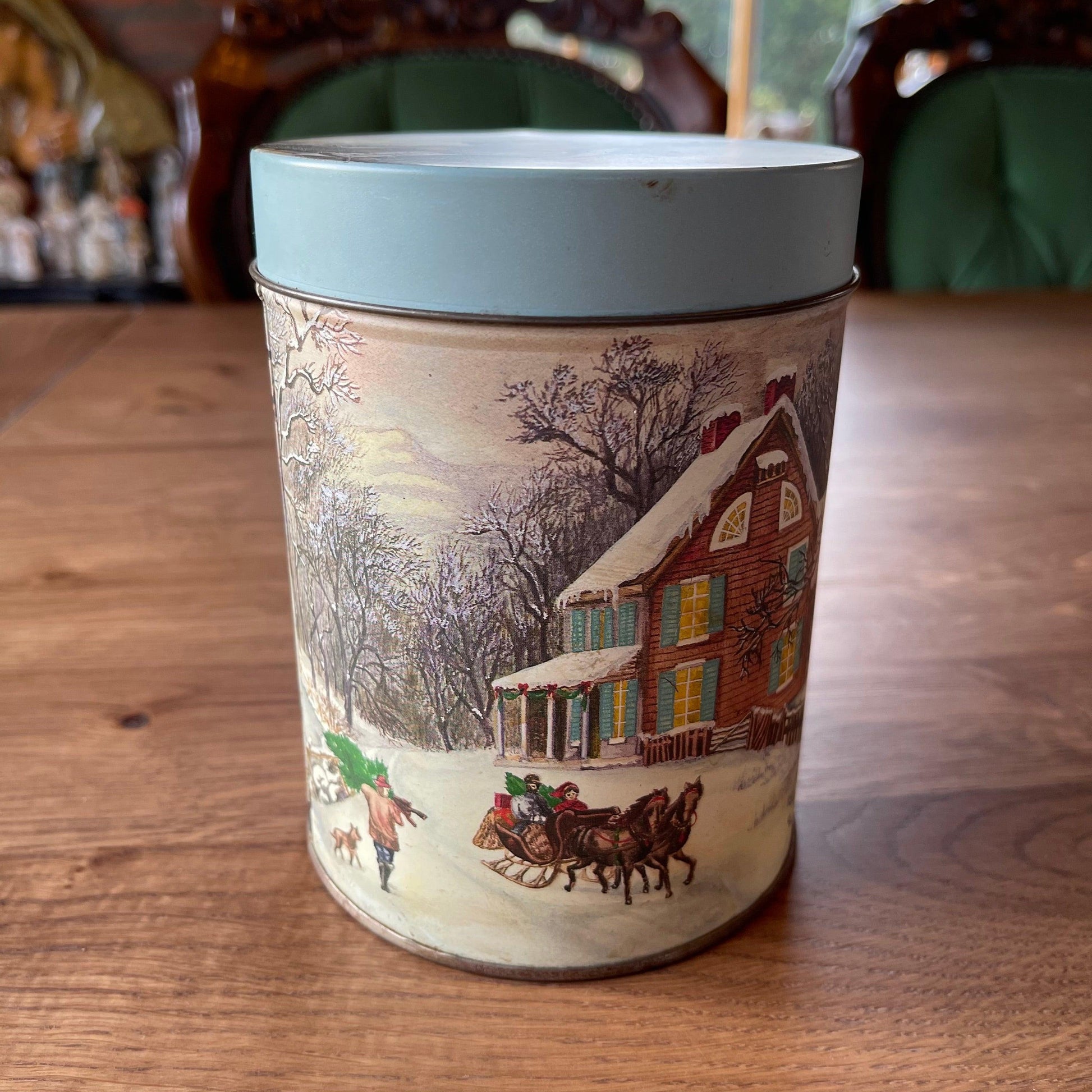 Blik met winters tafereel - Bamestra Curiosa