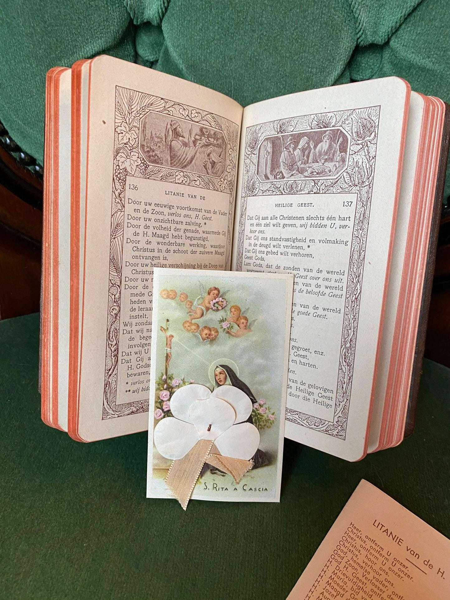 Communie en gebedenboek met leren kaft 1948 - Bamestra Curiosa