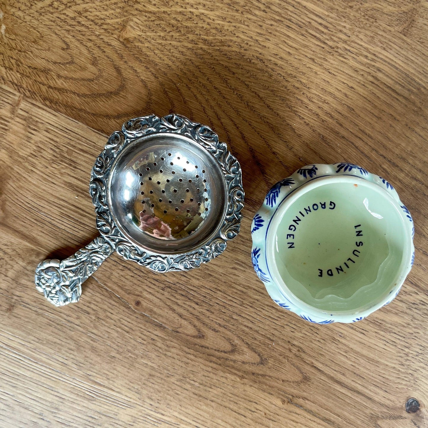 Delfts Blauw verzilverd thee lekbakje Insulinde Groningen - Bamestra Curiosa