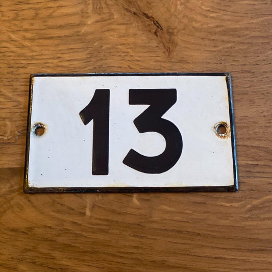 Emaille huisnummerbordje - Bamestra Curiosa