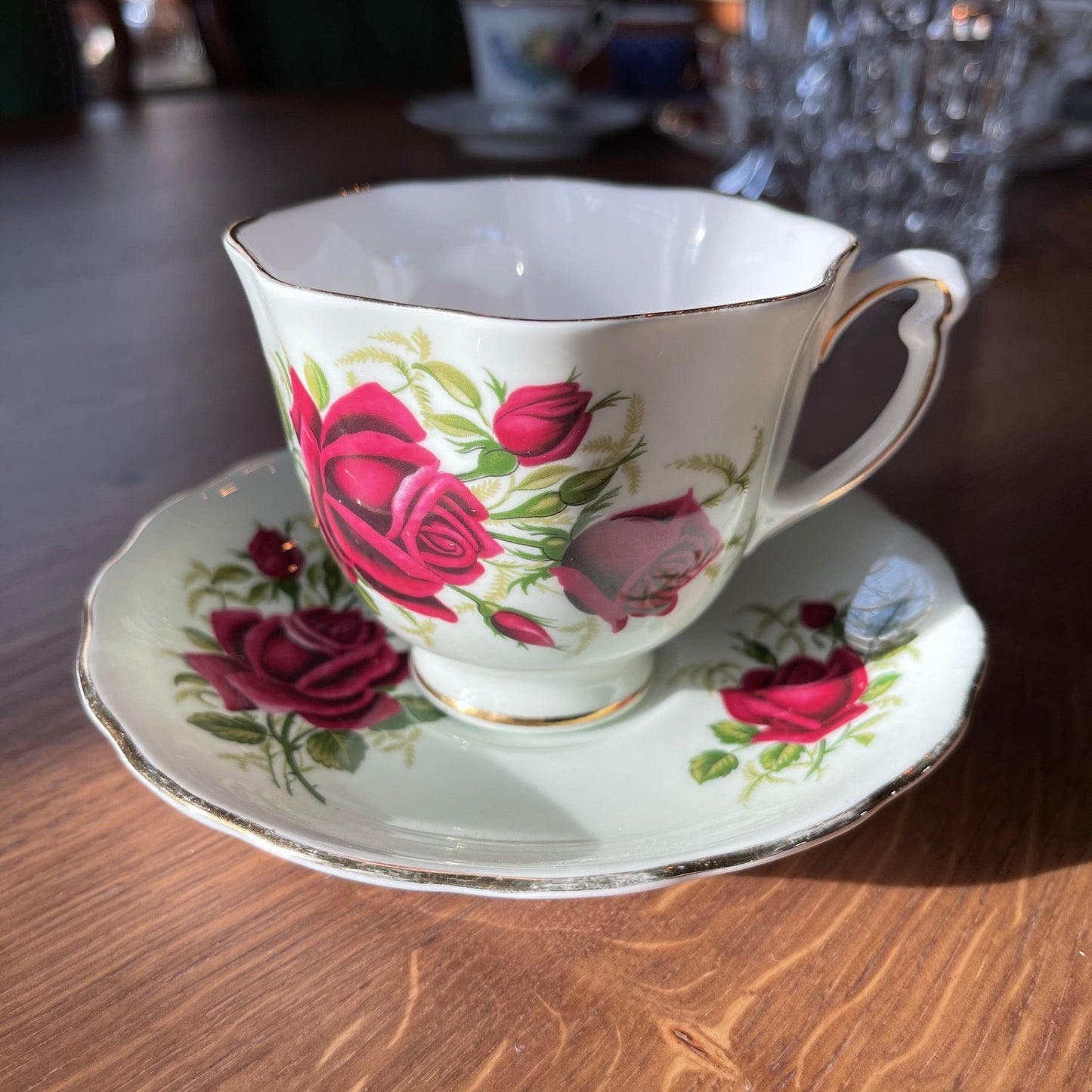 Engelse Colclough rozen kop en schotel - Bamestra Curiosa