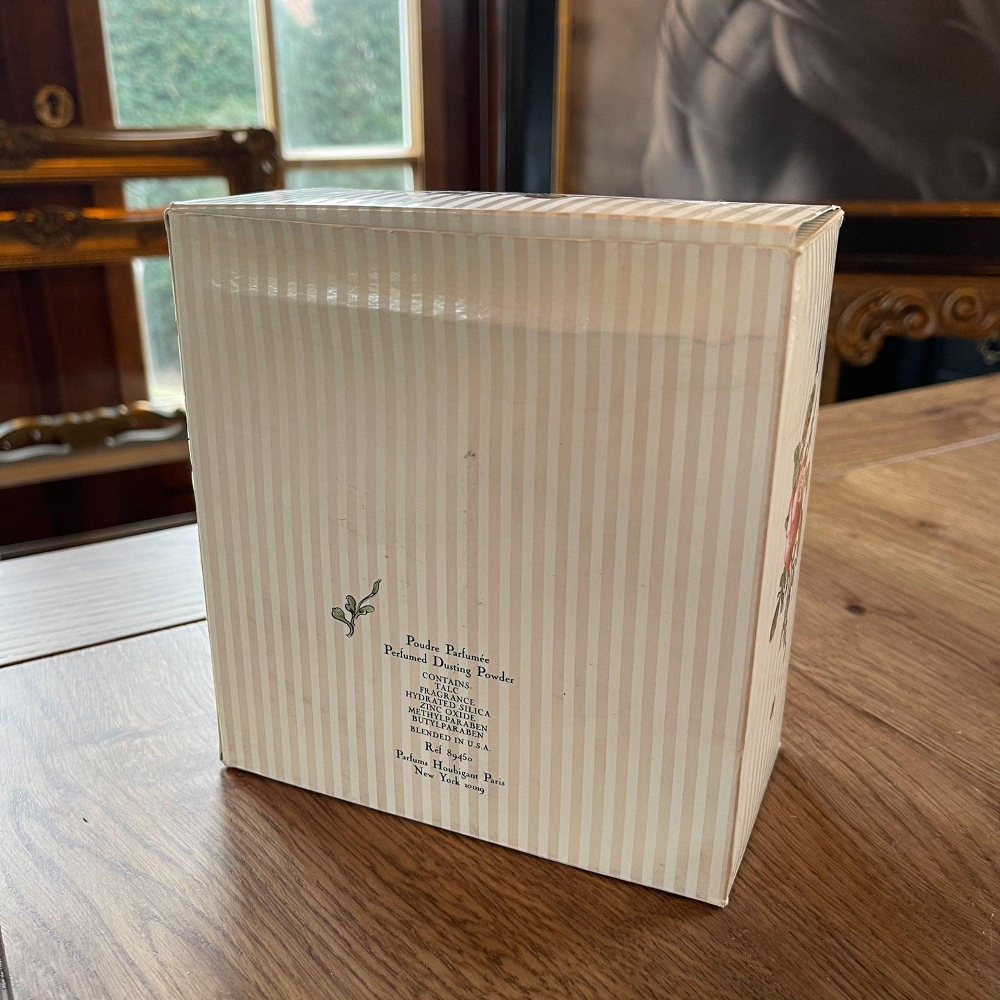 Glazen poederdoos in originele verpakking - Bamestra Curiosa