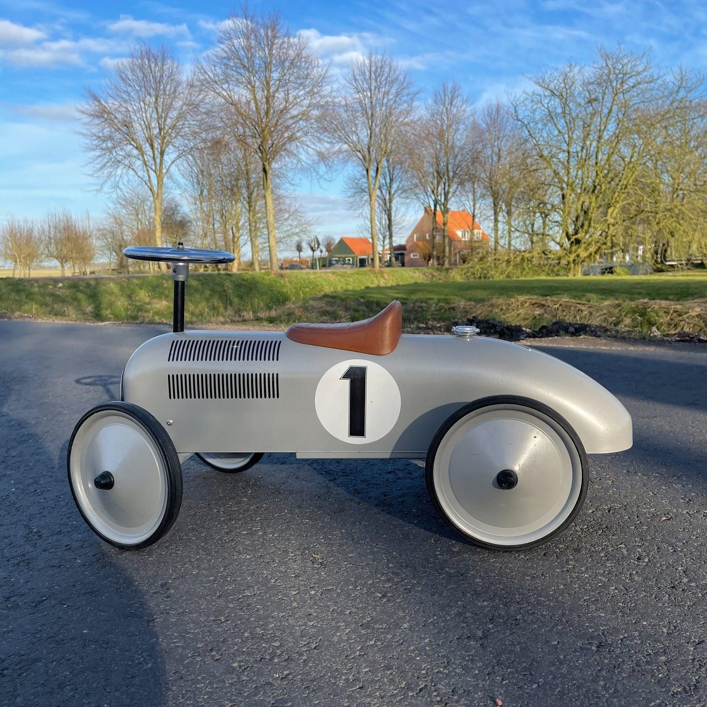 Goki loopauto zilver - Bamestra Curiosa