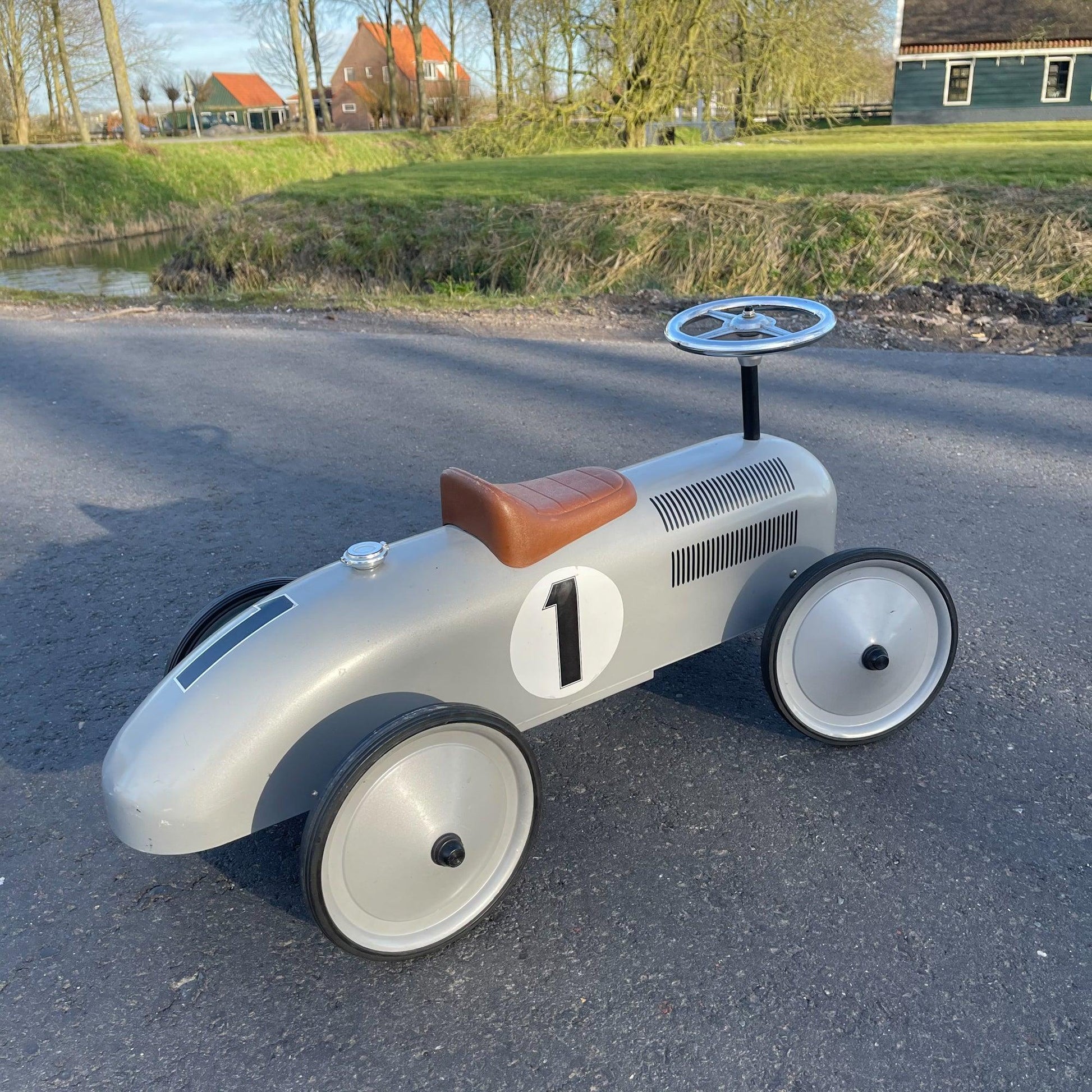 Goki loopauto zilver - Bamestra Curiosa