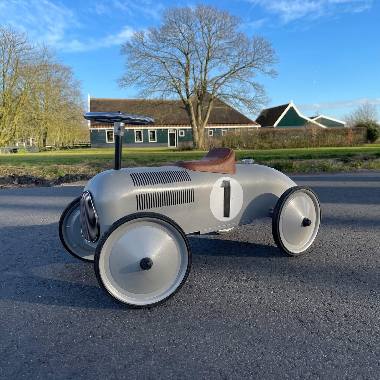 Goki loopauto zilver - Bamestra Curiosa