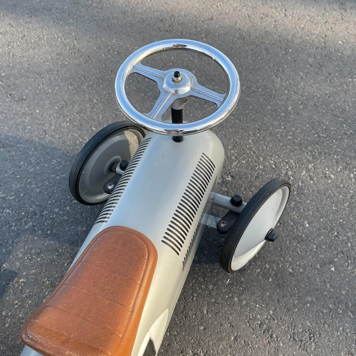 Goki loopauto zilver - Bamestra Curiosa