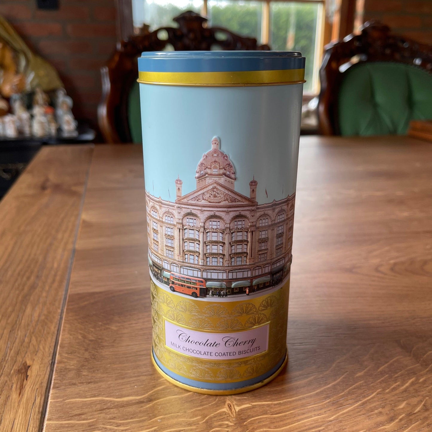 Harrods blik - Bamestra Curiosa