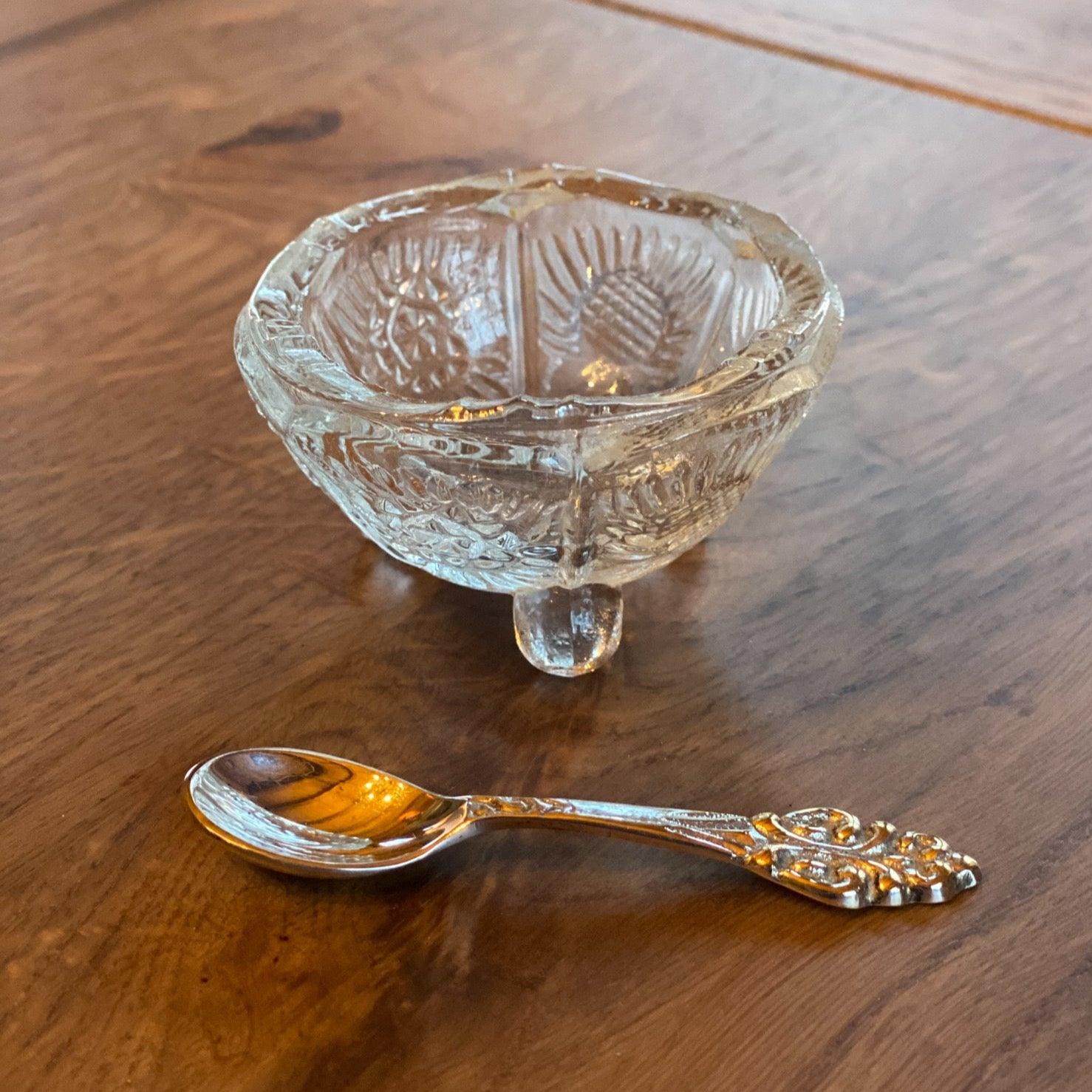 Kaviaar schaaltje met zilveren lepeltje - Bamestra Curiosa