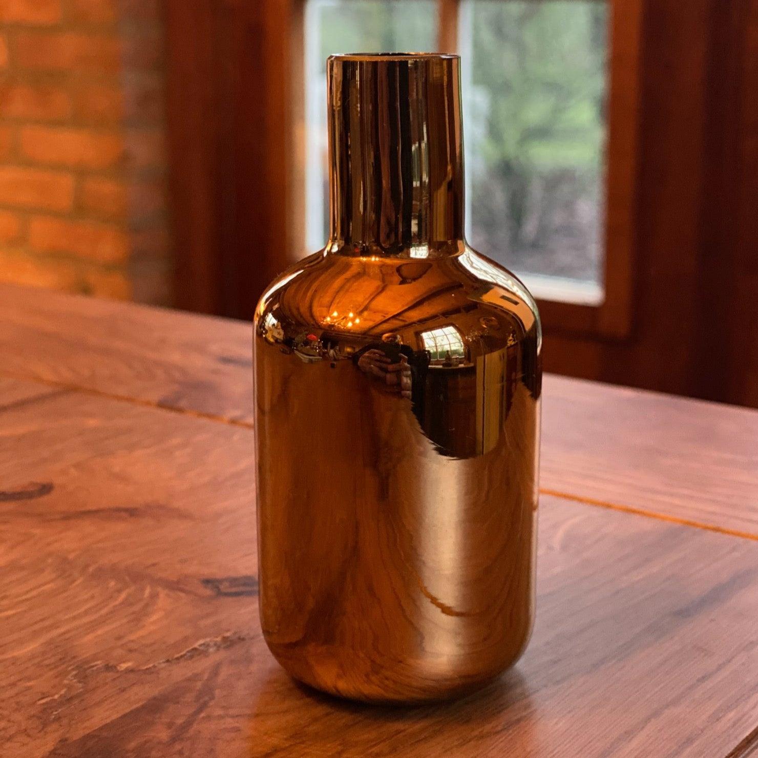 Klein gouden vaasje - Bamestra Curiosa