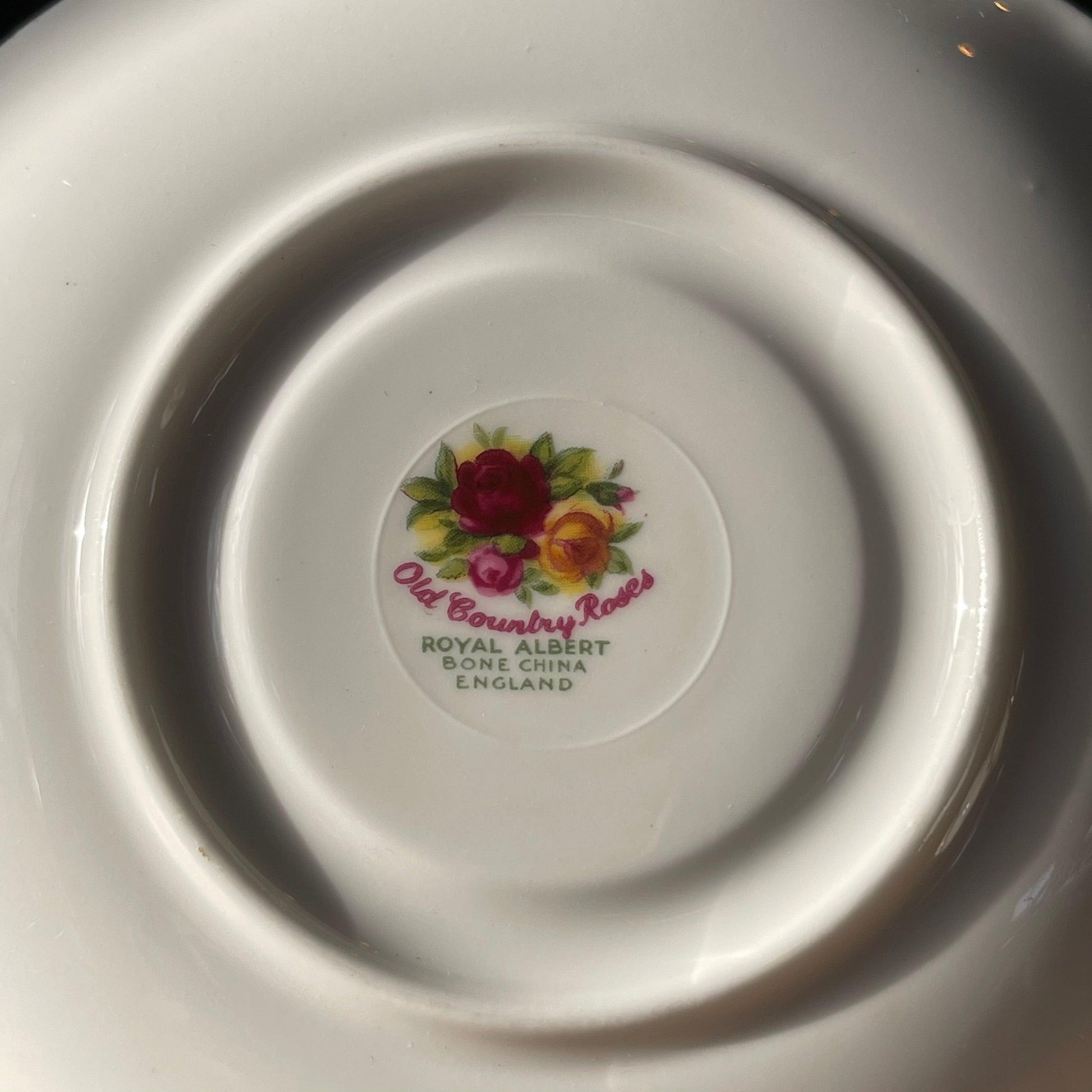 Kopje met schoteltje van Royal Albert - Bamestra Curiosa