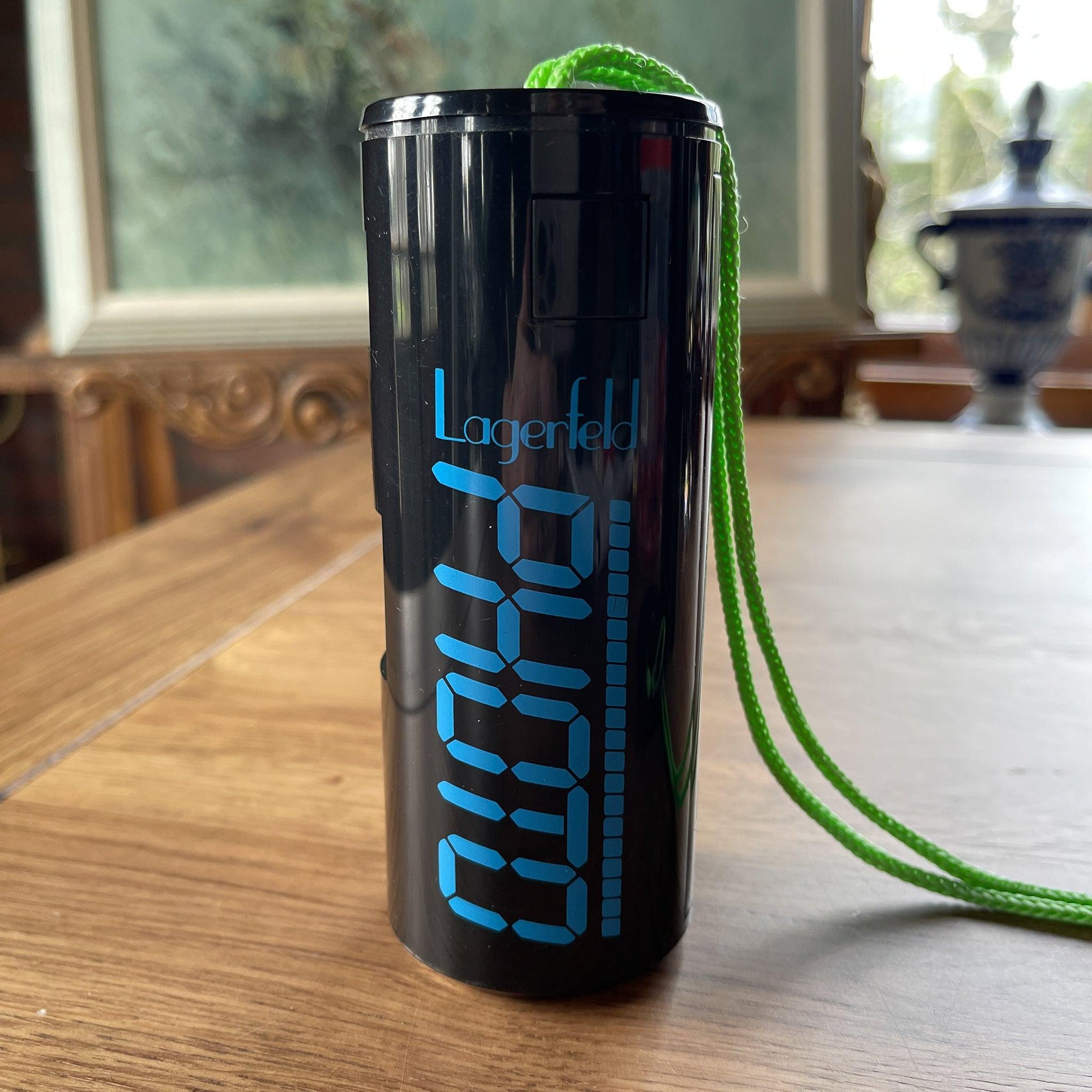 Lagerfeld Photo 110 camera appareil - Bamestra Curiosa