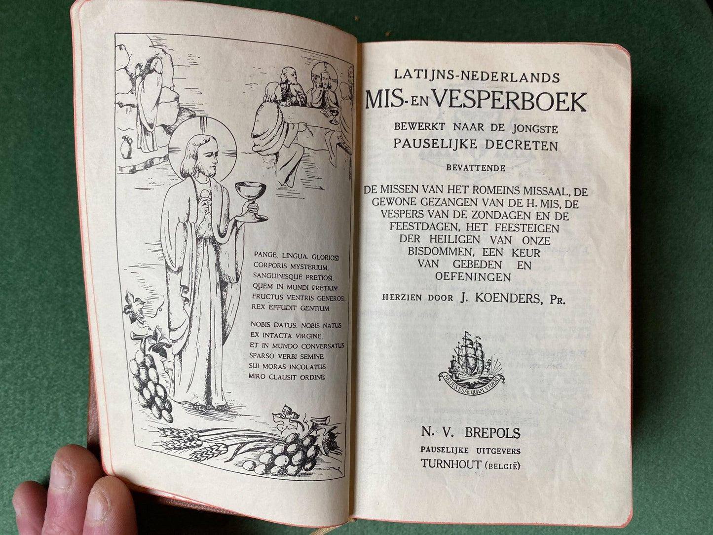 Mis- en vesperboek met leren kaft - Bamestra Curiosa