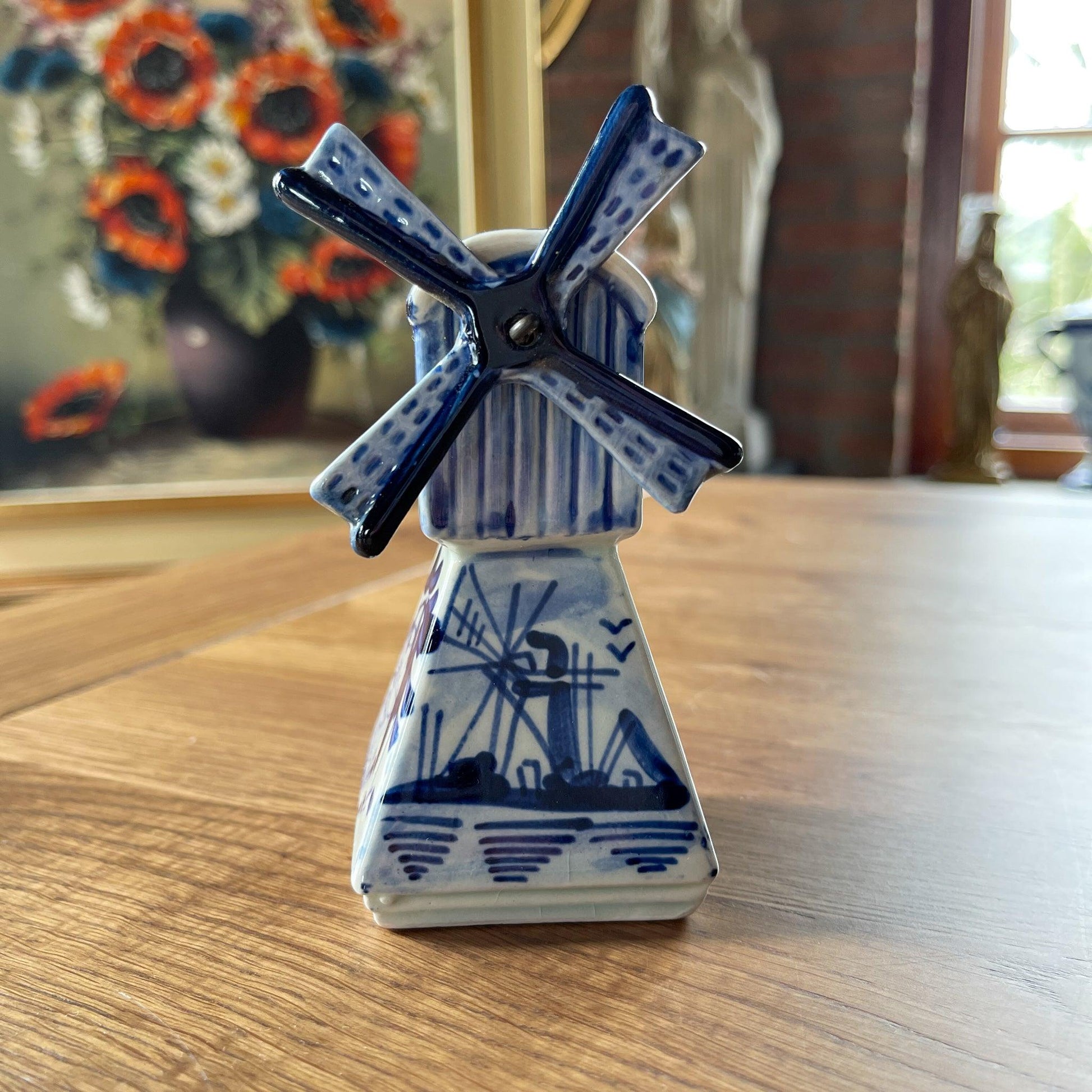 Molentje Delfts Blauw - Bamestra Curiosa