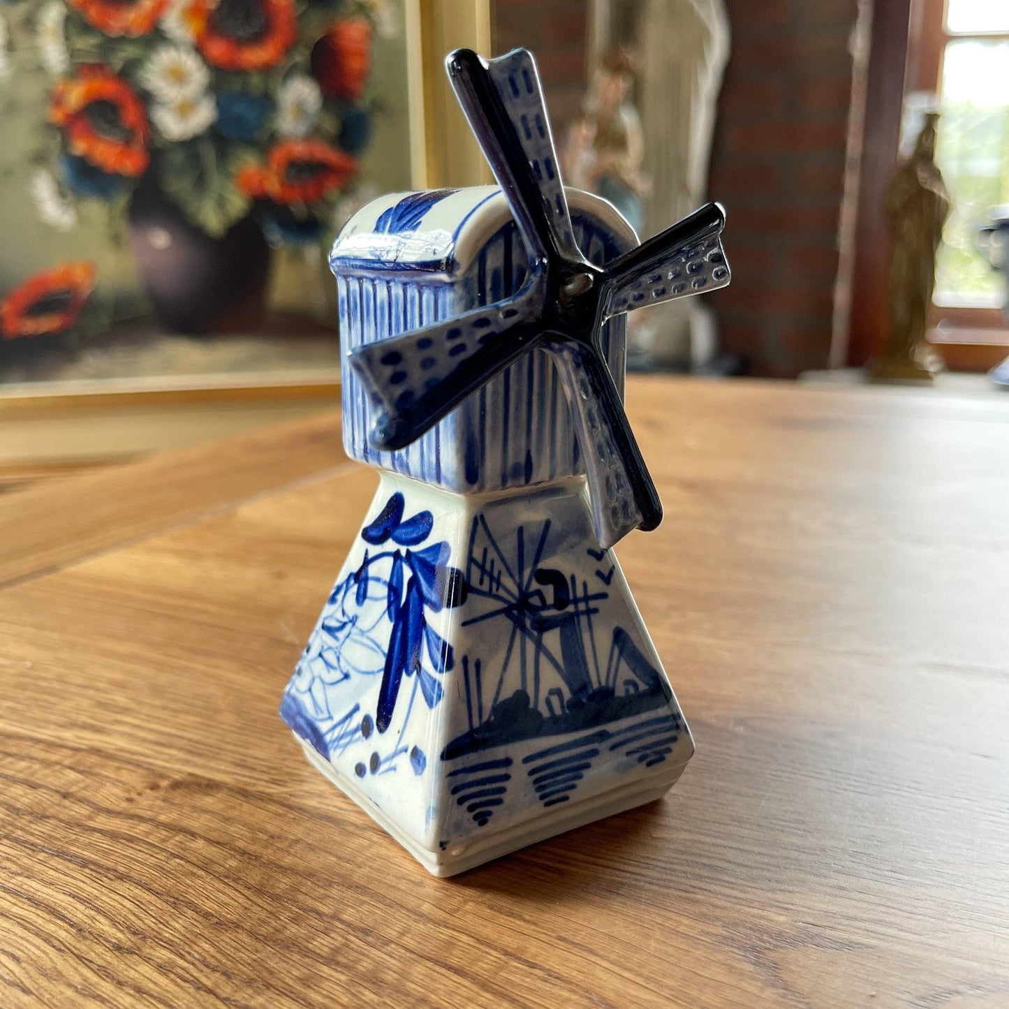 Molentje Delfts Blauw - Bamestra Curiosa