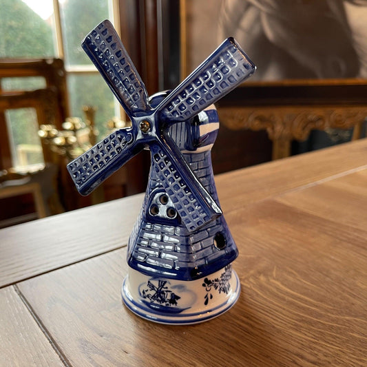 Molentje delfts blauw - Bamestra Curiosa