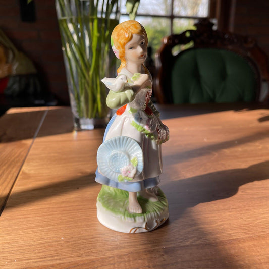 Porseleinen beeldje - Bamestra Curiosa